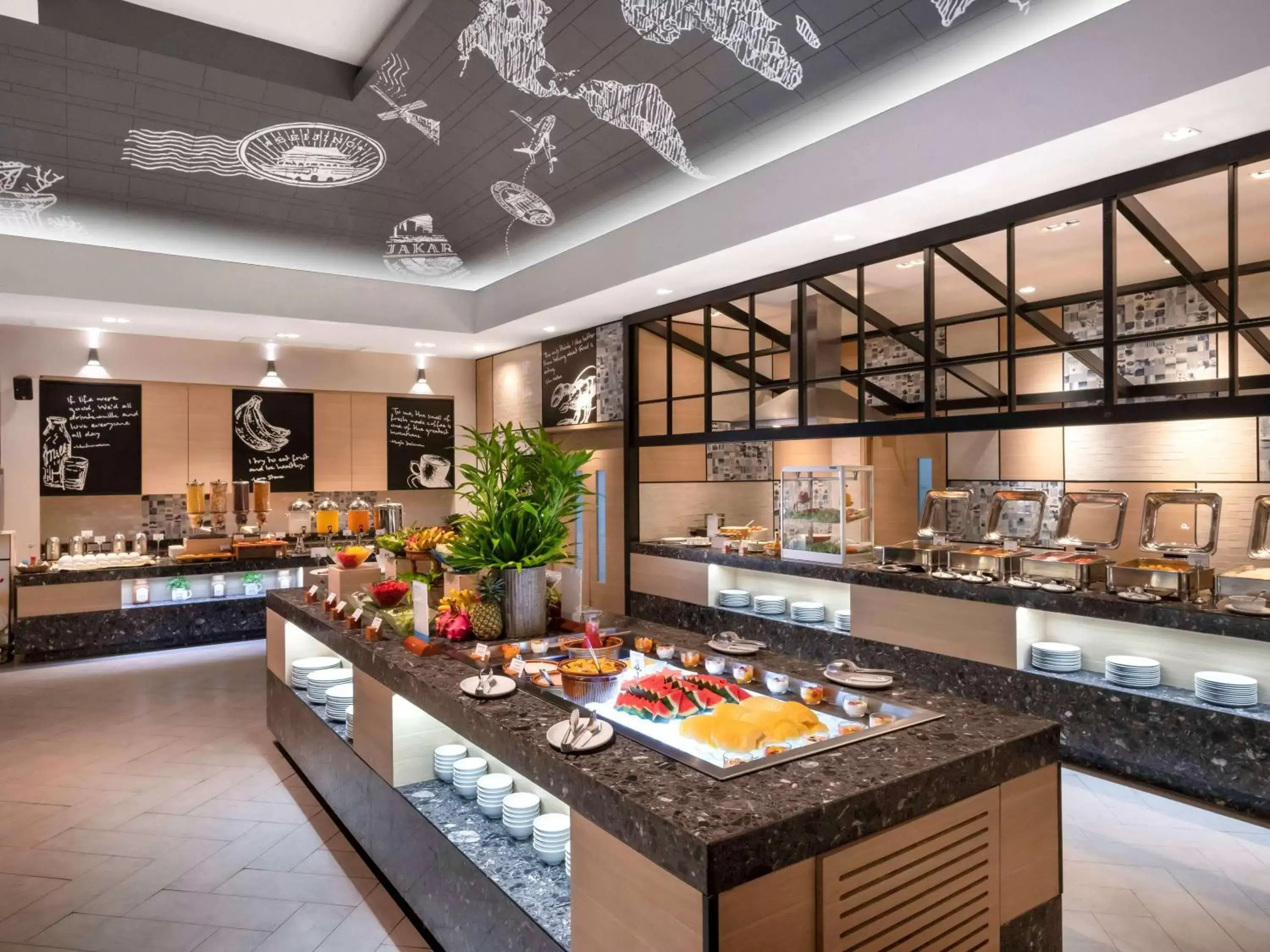 Breakfast, Restaurant/Places to Eat in Novotel Rayong Rim Pae Resort