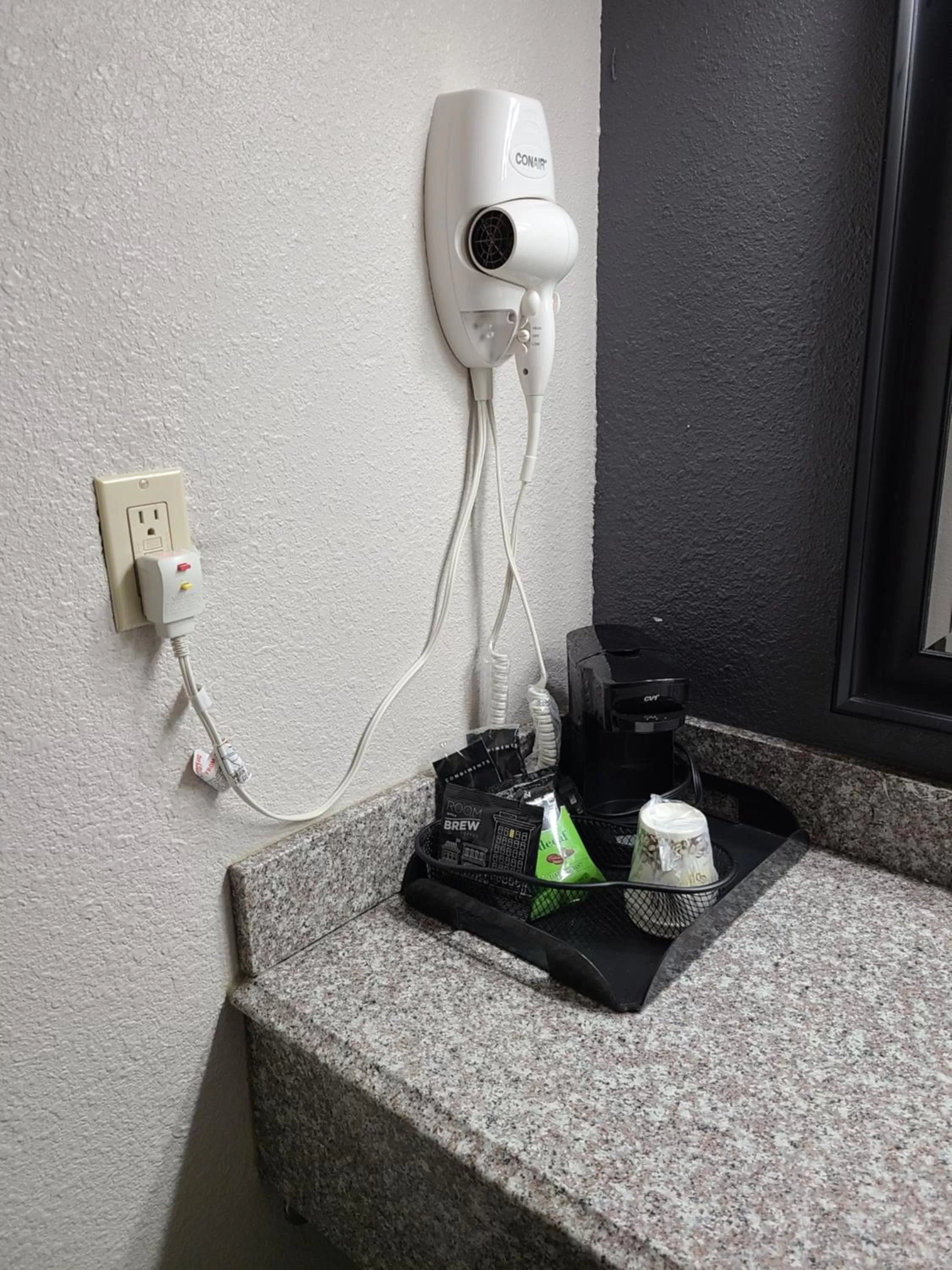 Queen Room with Two Queen Beds - Accessible/Non Smoking in Econo Lodge Russellville I-40