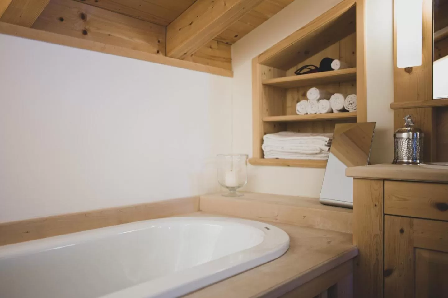 Bathroom in Berghaus Alpenrösli