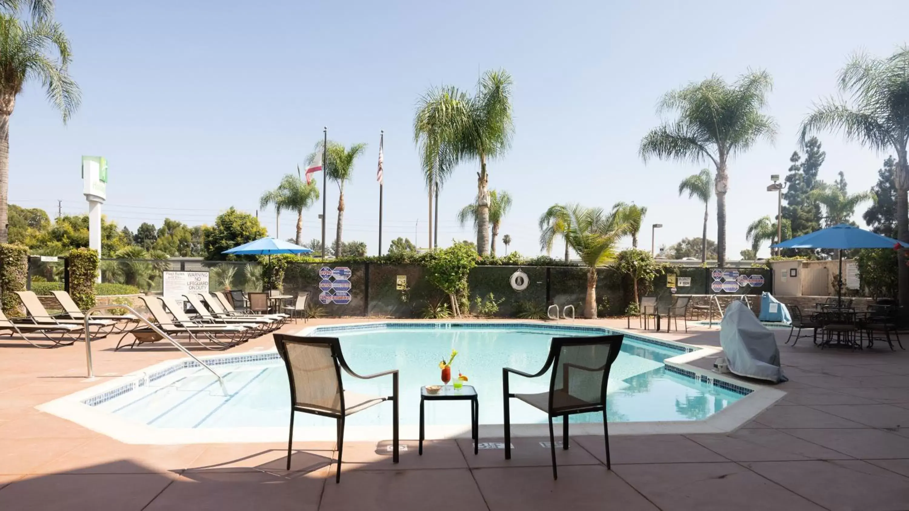 Swimming Pool in Holiday Inn Santa Ana-Orange County Airport, an IHG Hotel