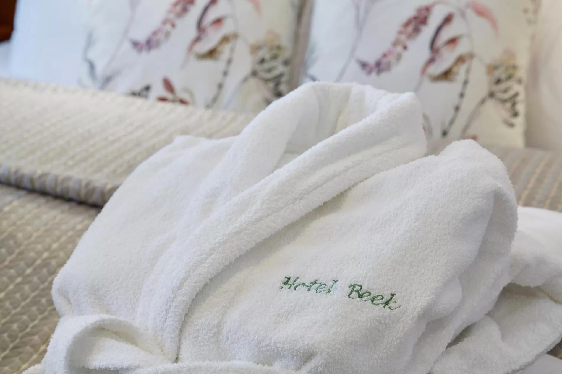 Bed in Hotel Beek by Anna