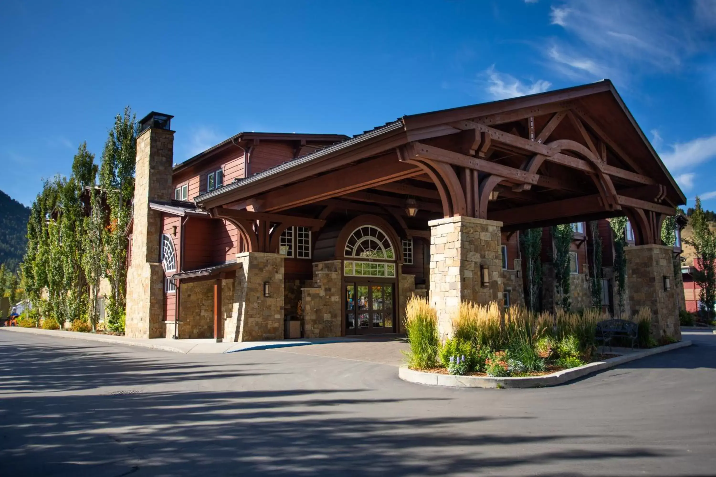 Facade/entrance, Property Building in Wyoming Inn of Jackson Hole