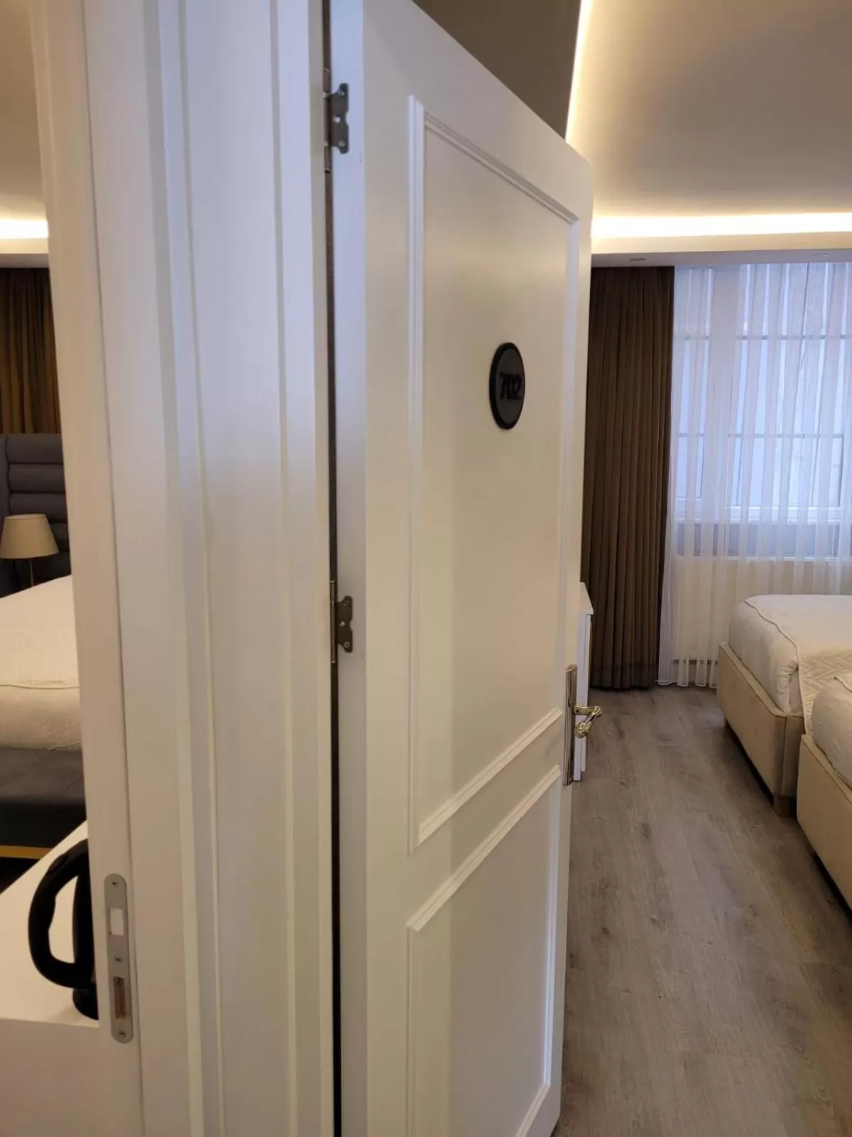 Bathroom, Bed in Mr BEYAZ HOTEL