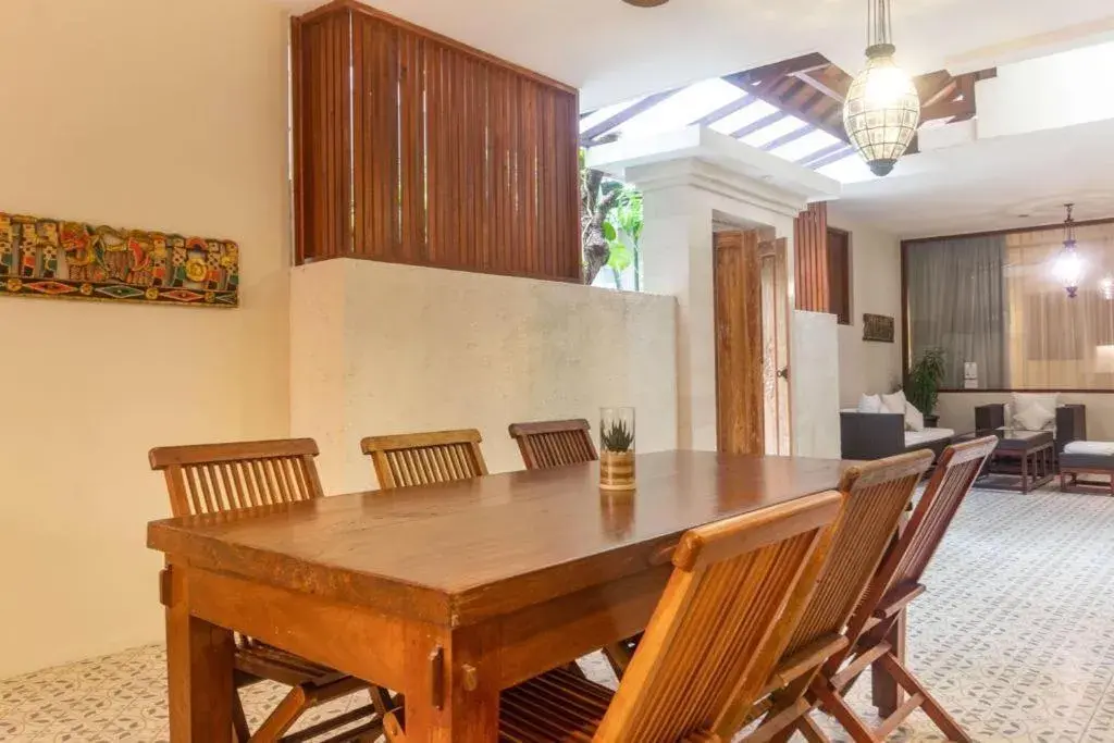 Dining Area in Arana Suite