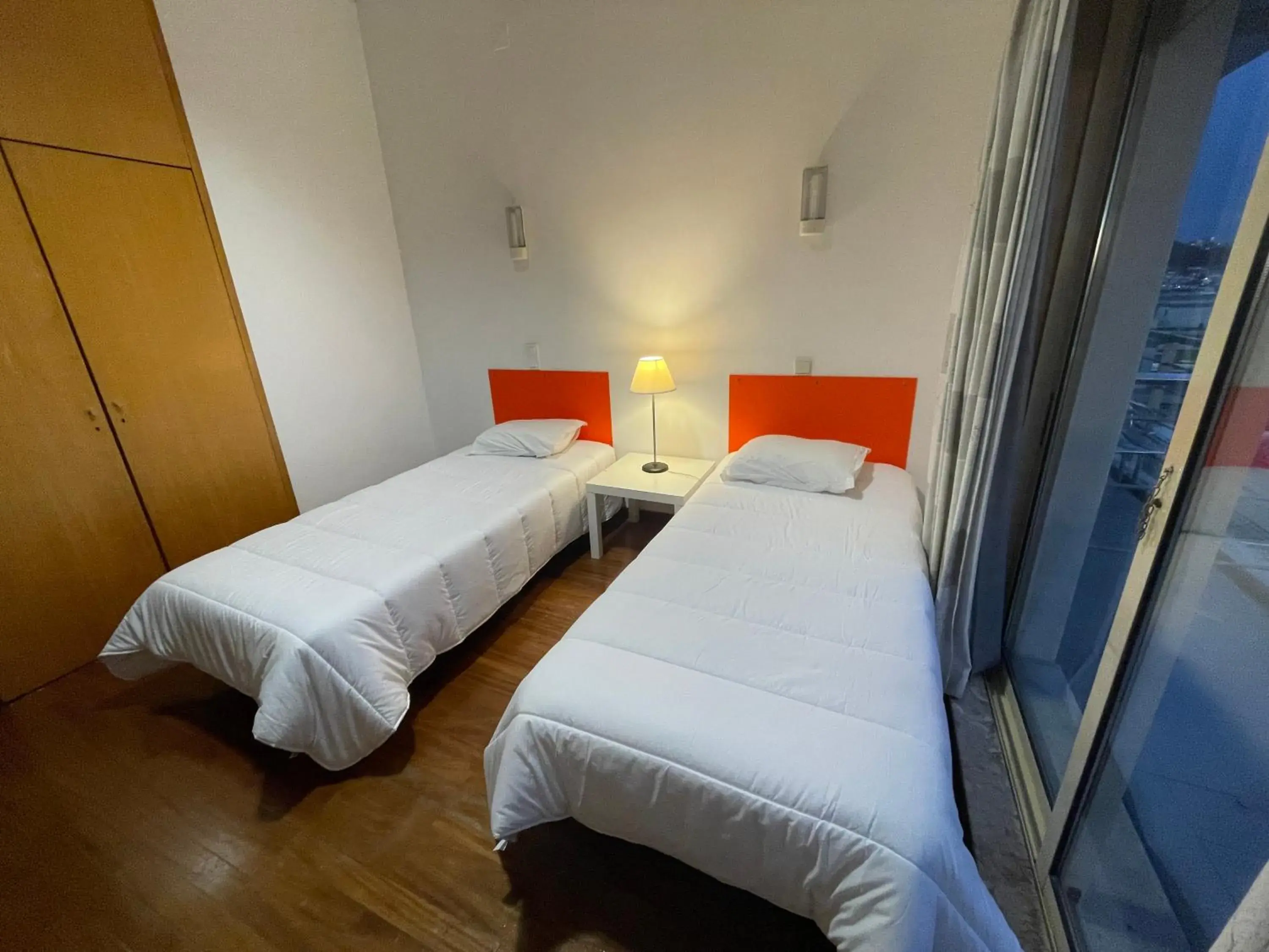 Bedroom, Bed in HI Porto - Pousada de Juventude