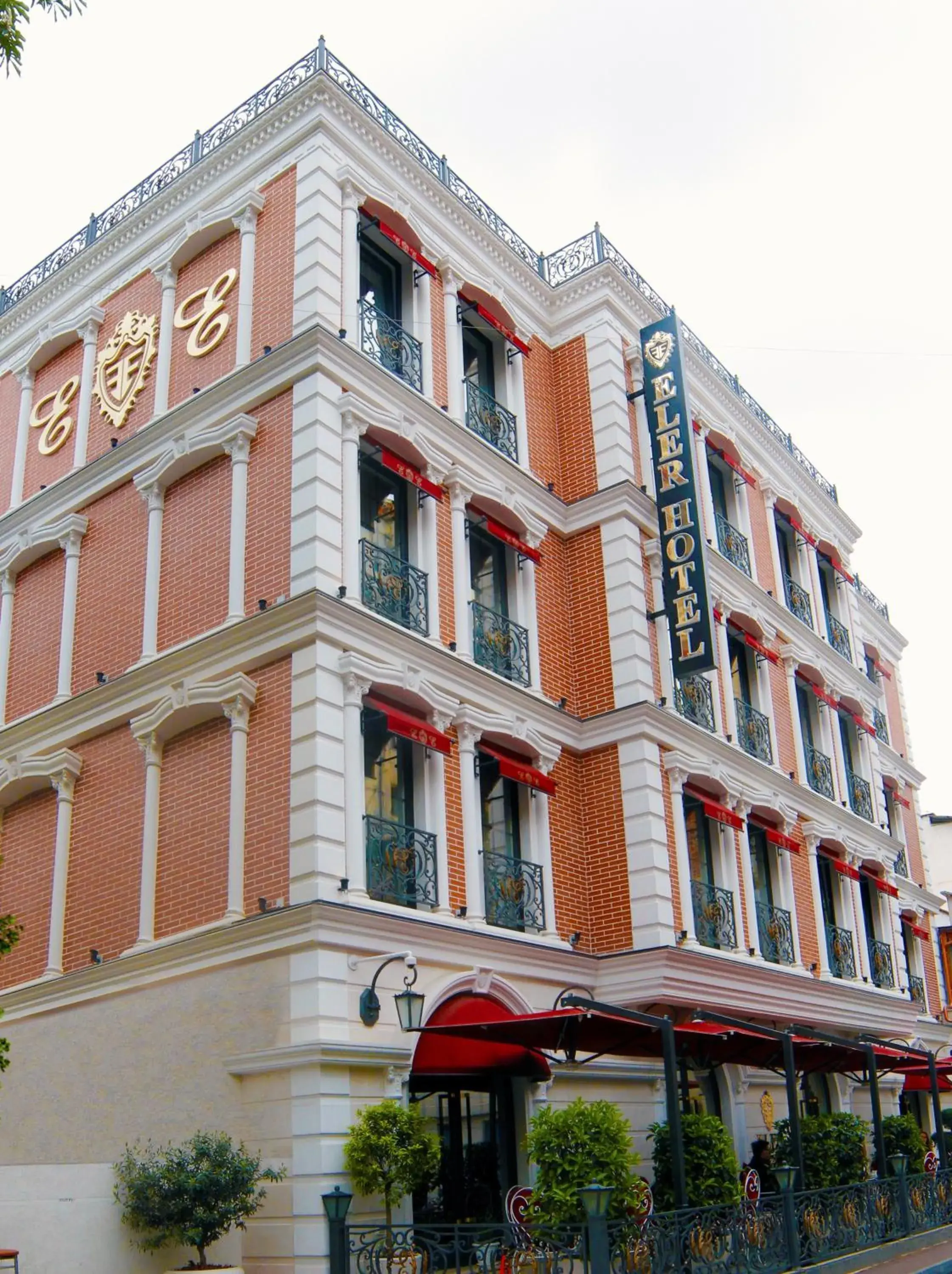 Property building in Eler Hotel Property building in Eler Hotel