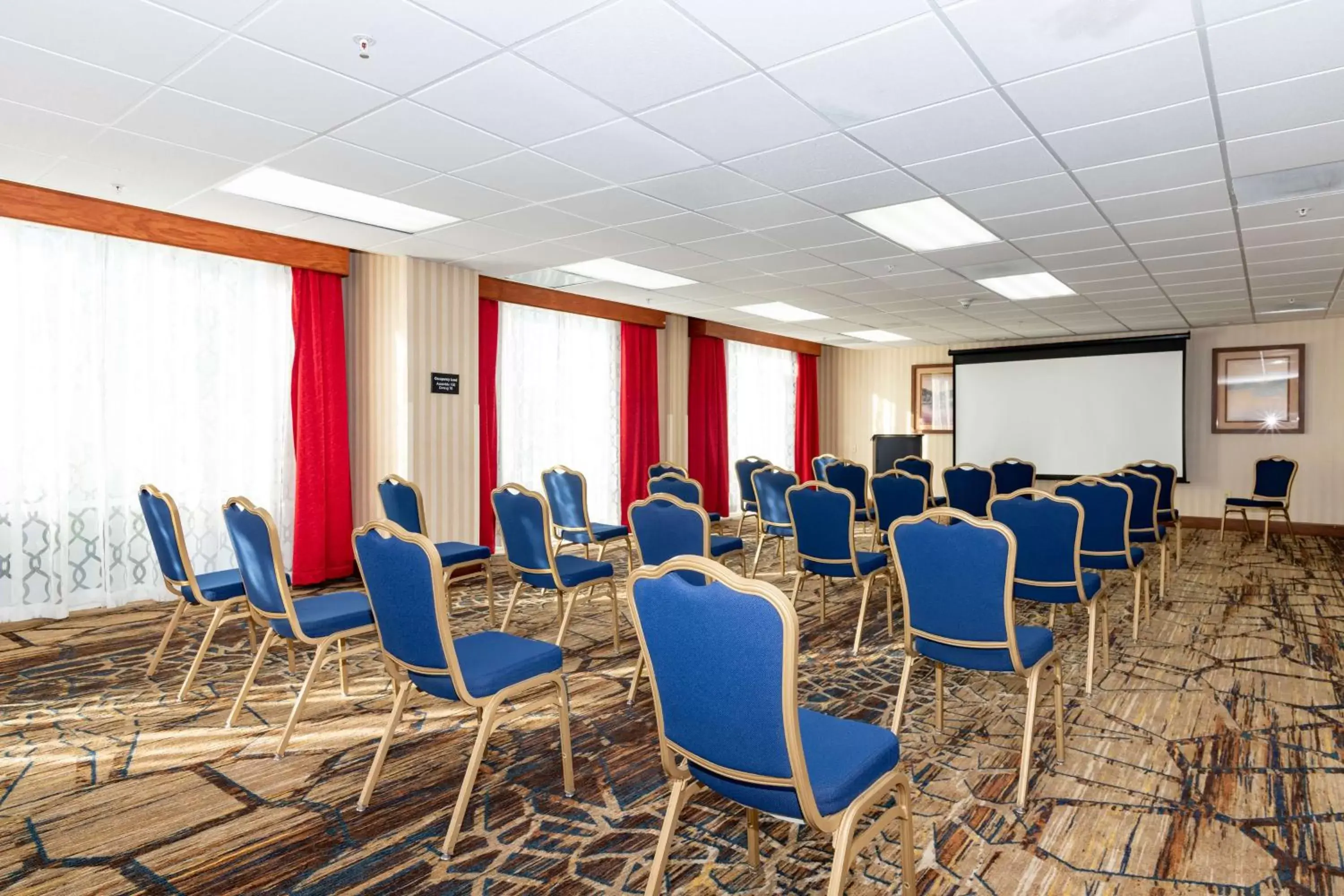 Meeting/conference room in Hampton Inn & Suites Pittsburg