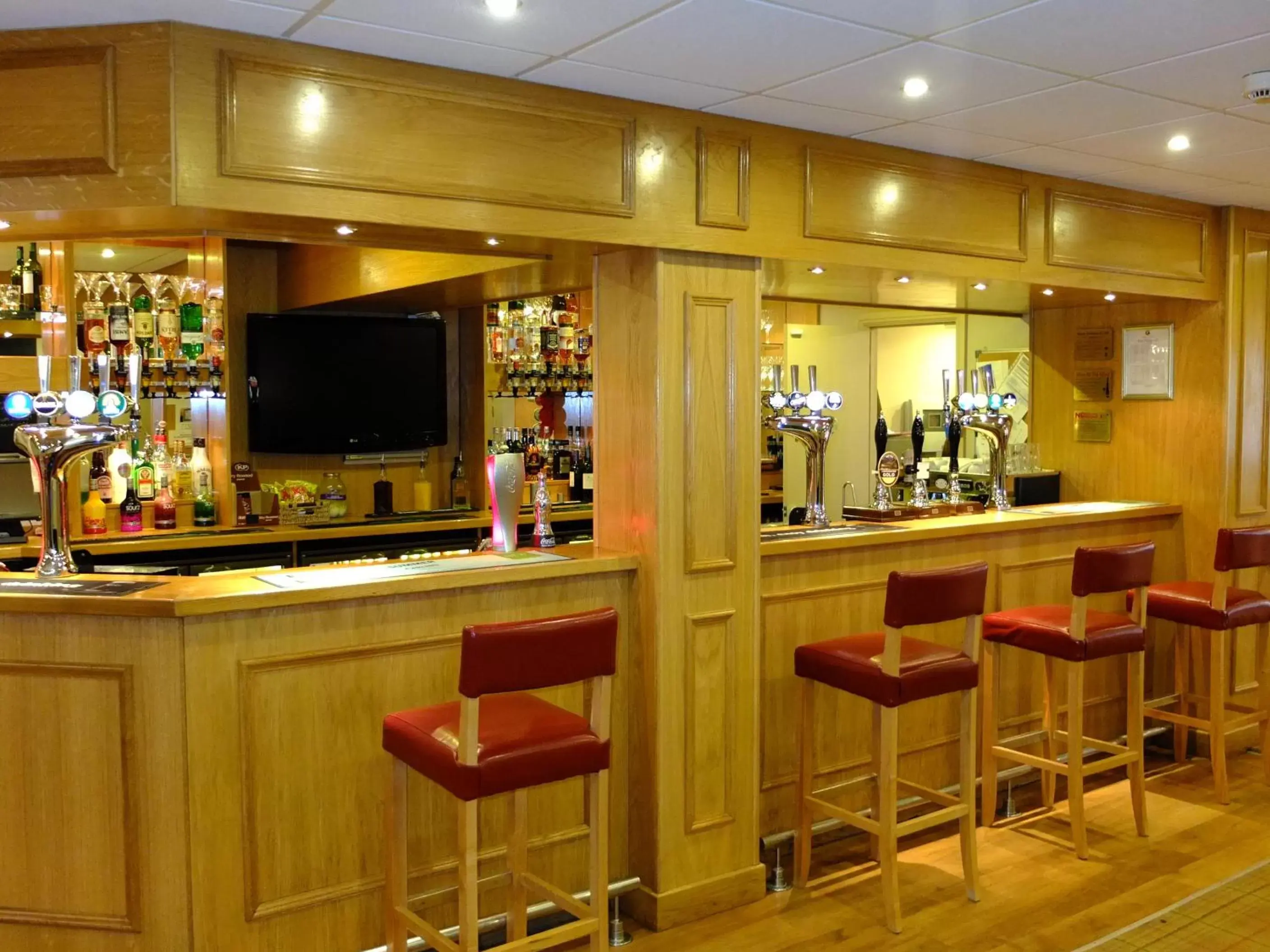 Lounge or bar, Lounge/Bar in The Golden Lion Hotel