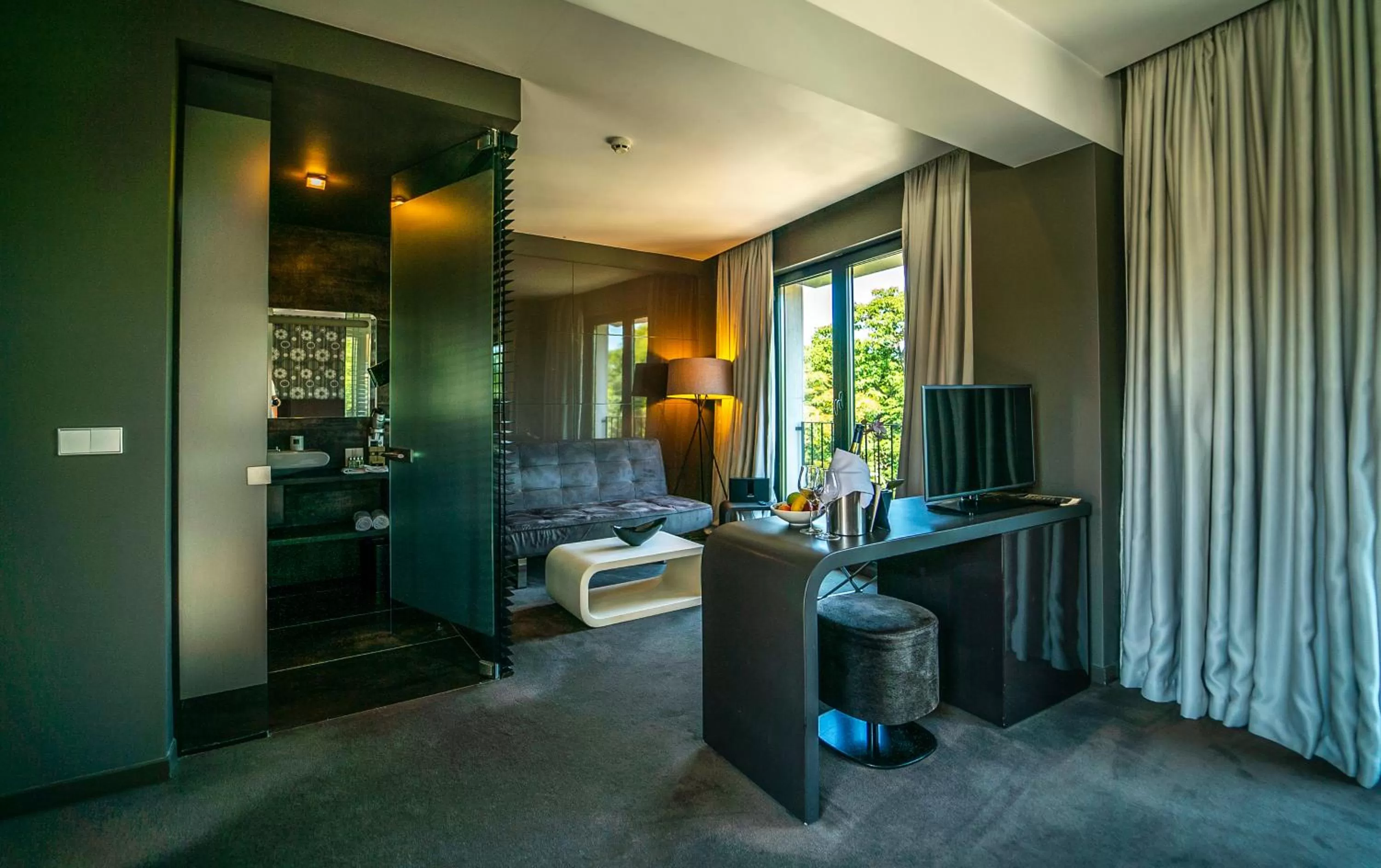 Bathroom in mOdus Hotel