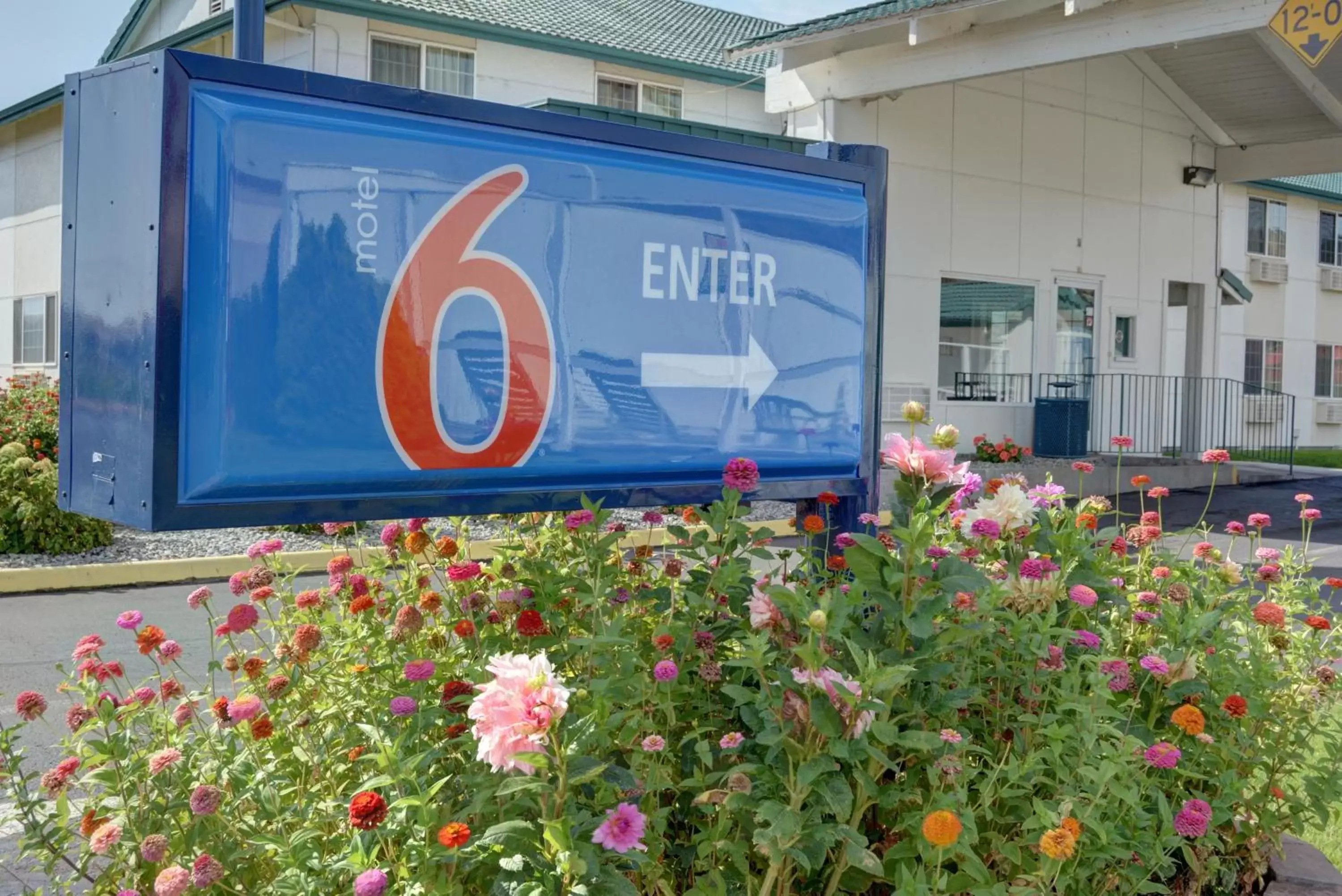 Facade/entrance in Motel 6-The Dalles, OR