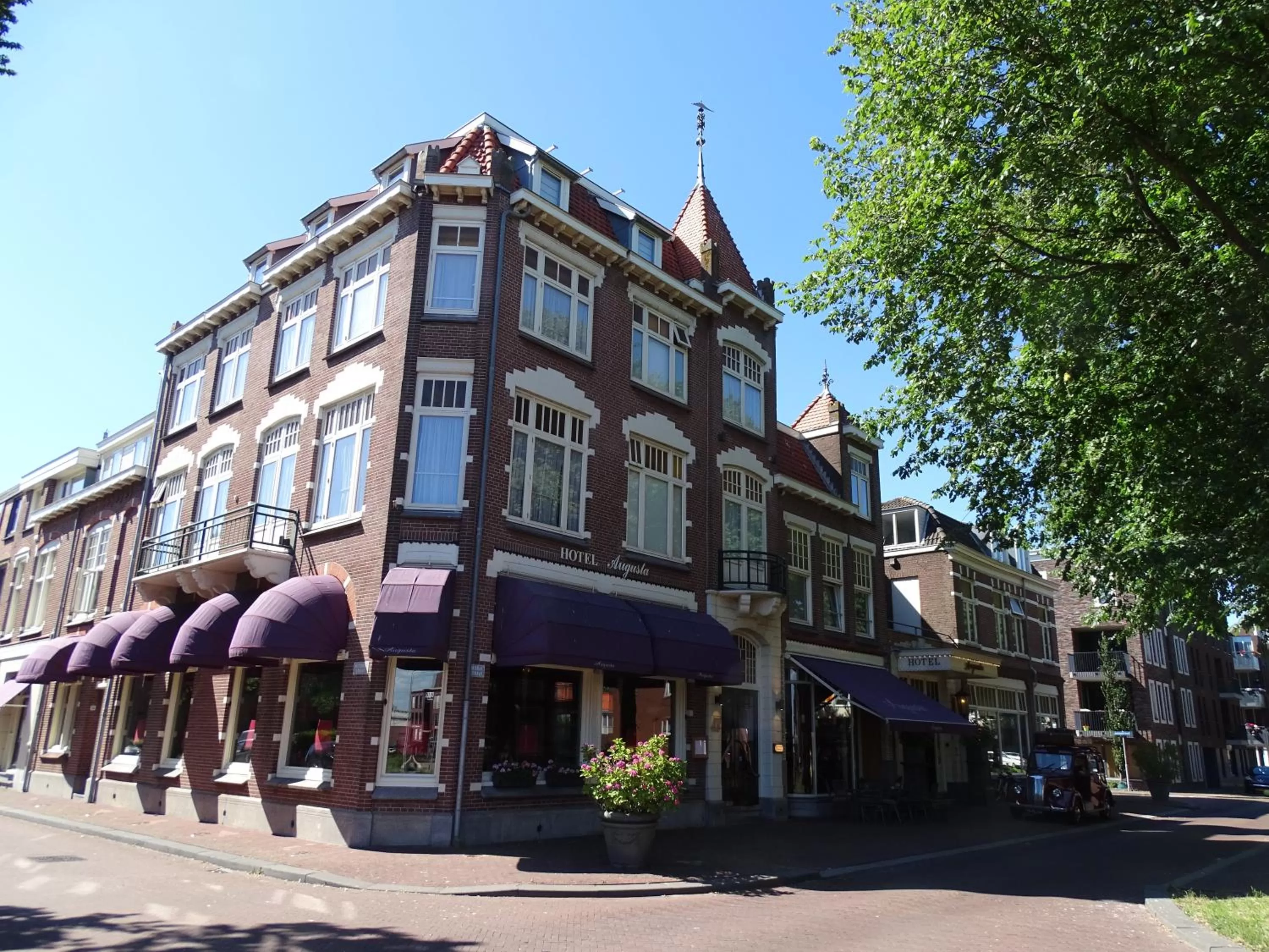 Property building in Augusta Hotel