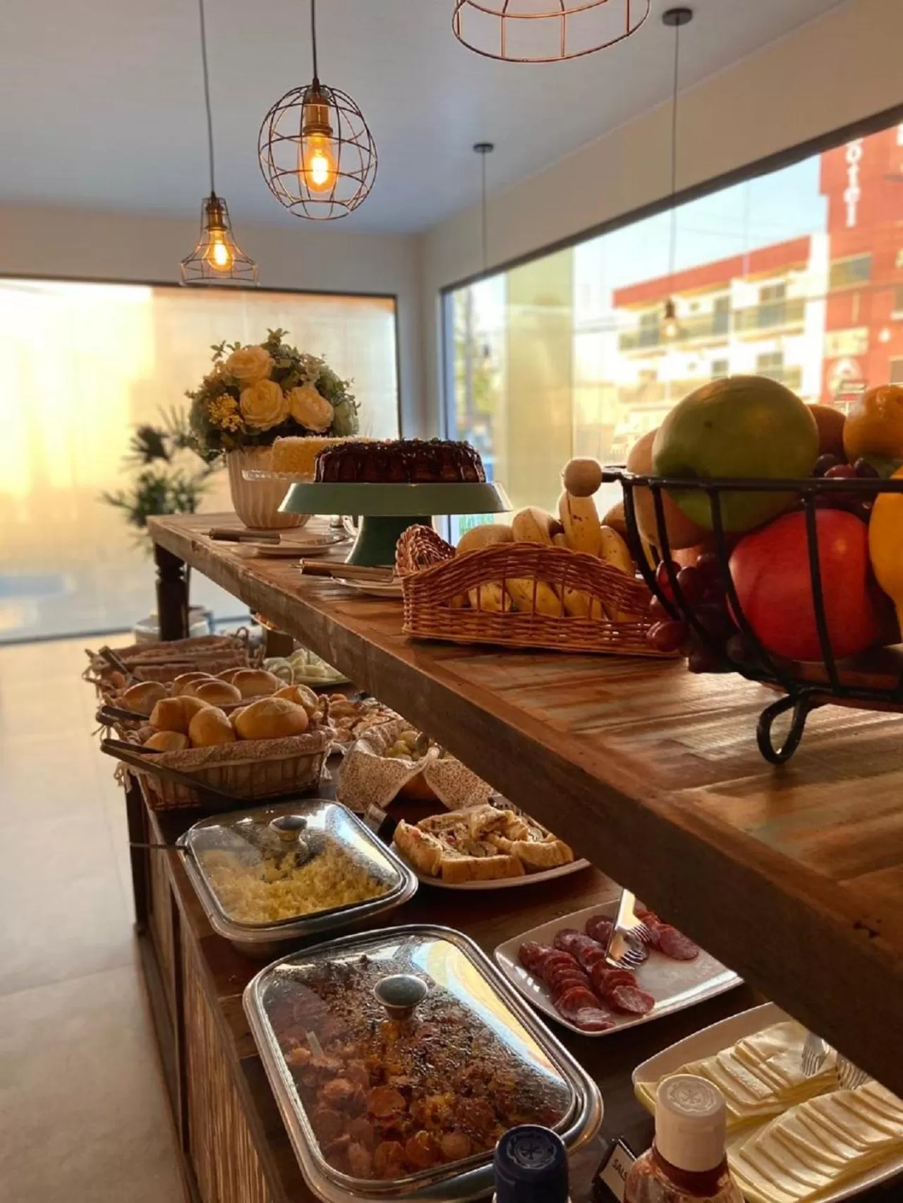 Buffet breakfast in Pousada Caminho Dos Sonhos