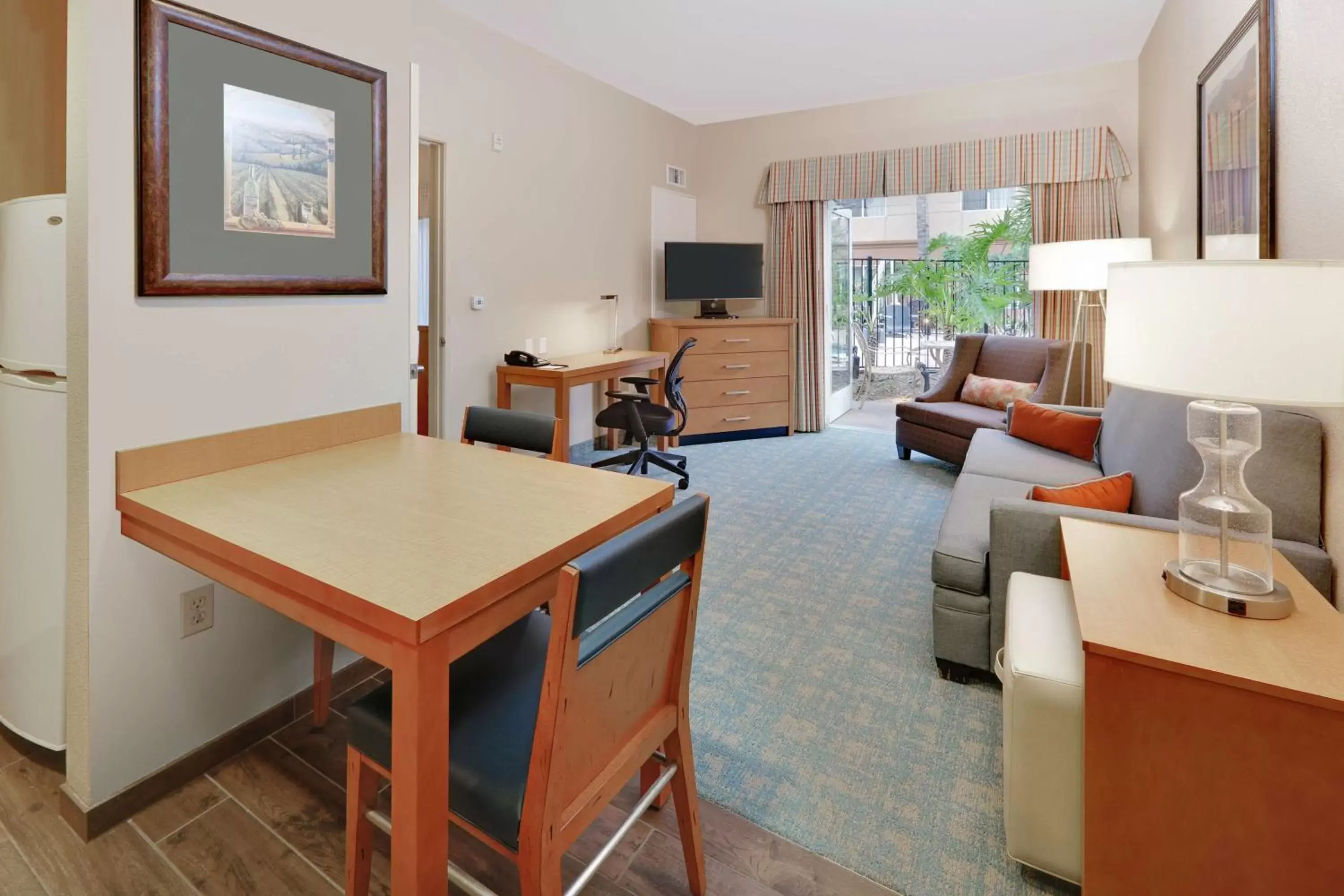 Bedroom, Dining Area in Homewood Suites by Hilton San Diego-Del Mar