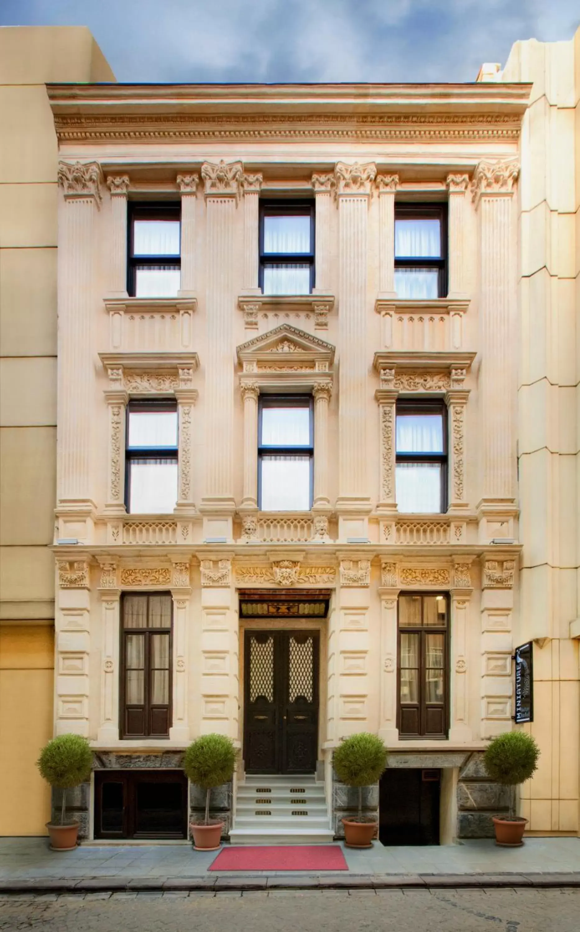 Property building in Hotel Miniature - Ottoman Mansion Property building in Hotel Miniature - Ottoman Mansion