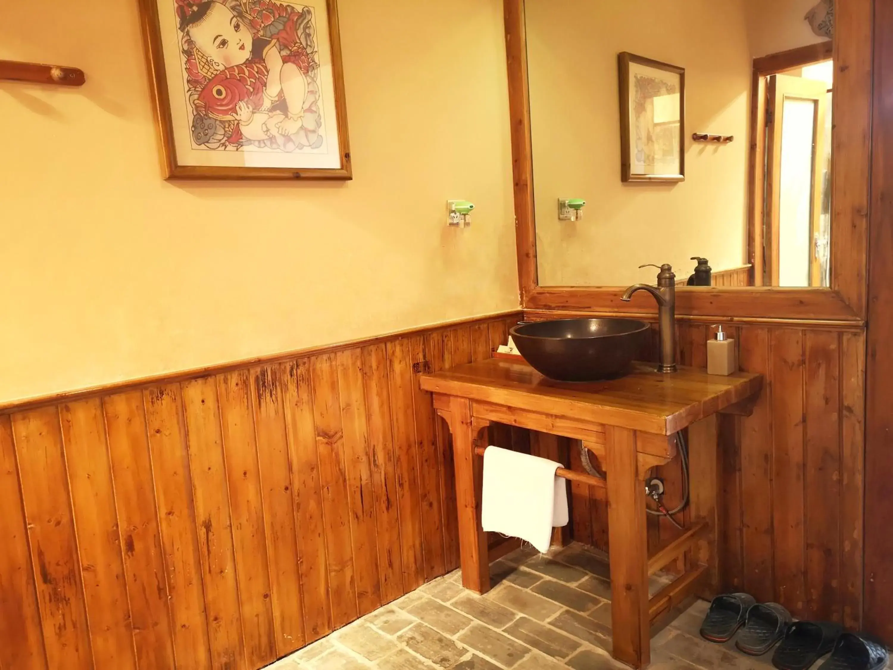 Bathroom in Yangshuo Moondance Hotel