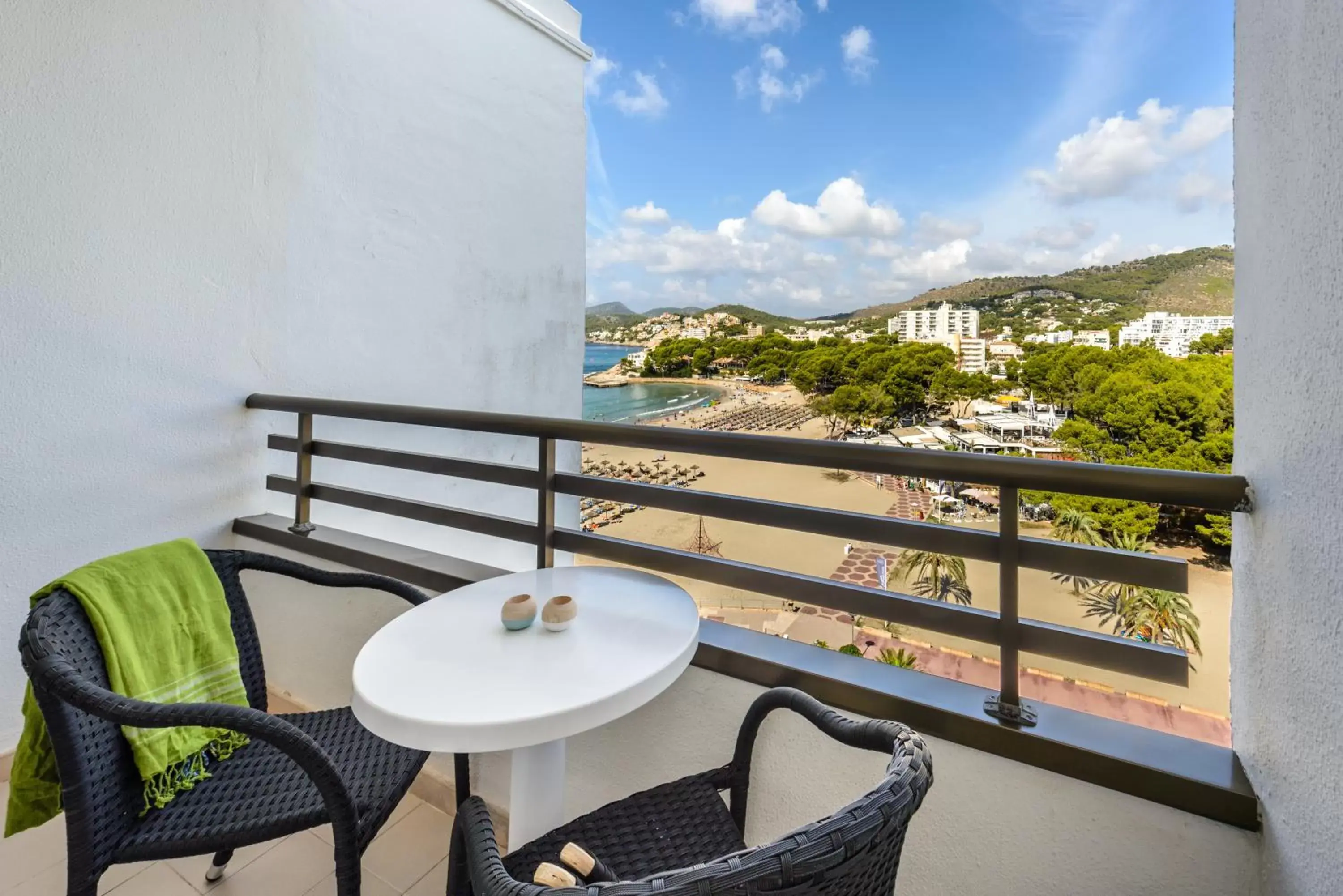 Balcony/Terrace in Hotel Vibra Beverly Playa