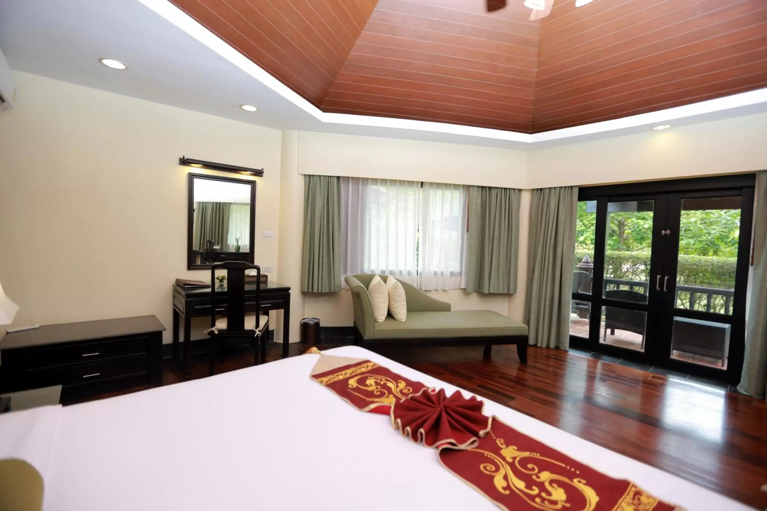 Bedroom in Seaview Resort Khao Lak - SHA Plus