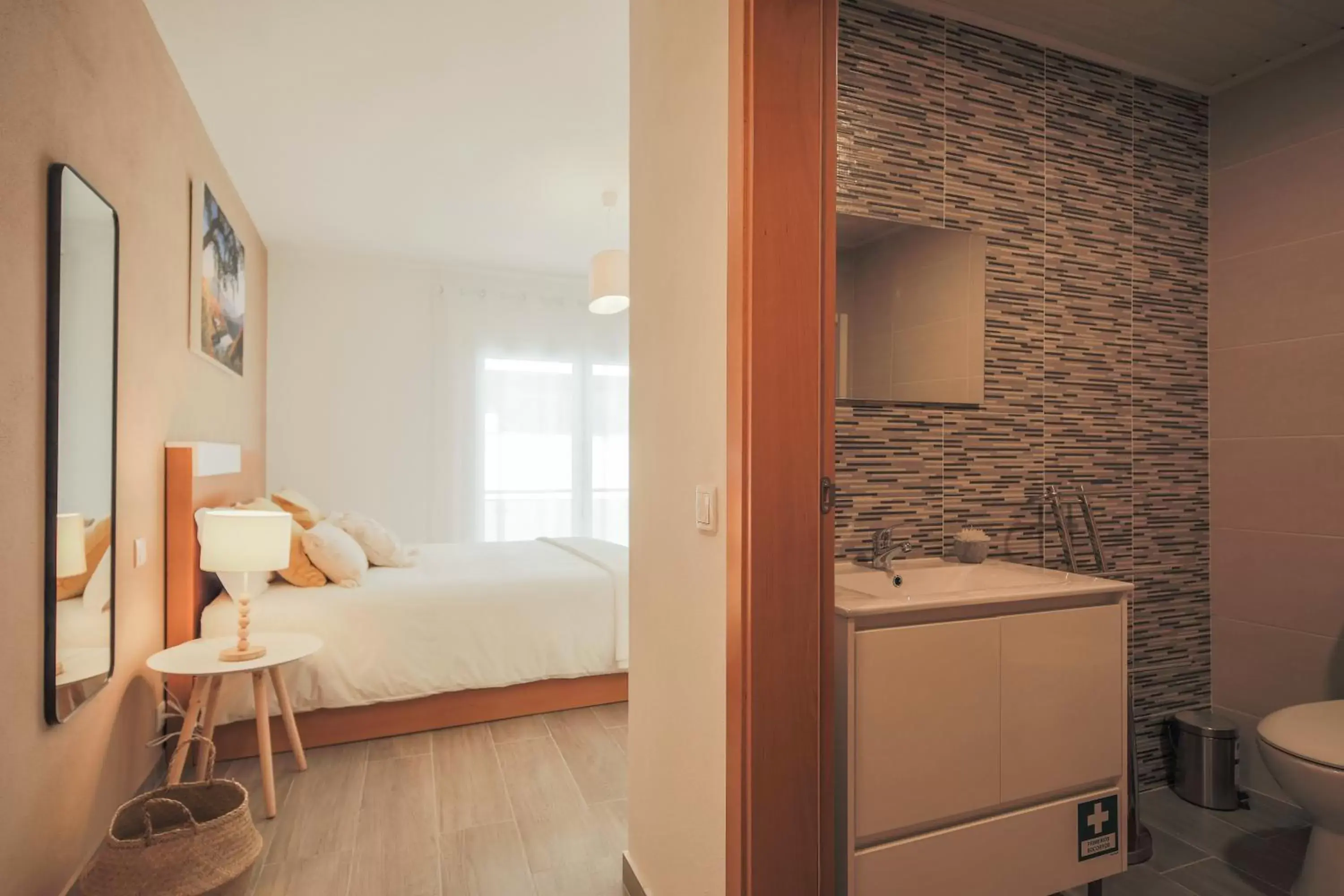 Bathroom, Bed in Casa dos 4 Caminhos - Guest House Douro