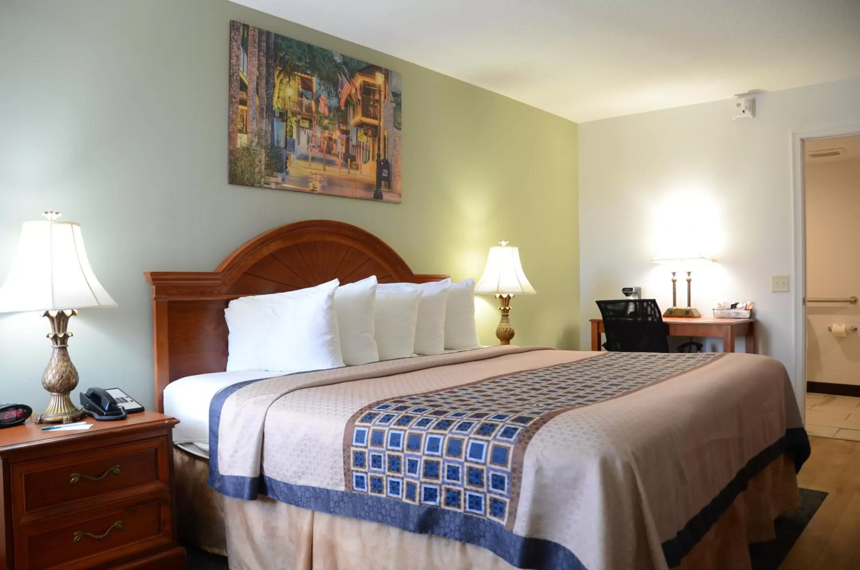 Photo of the whole room, Bed in Smart Stay Inn - Saint Augustine Photo of the whole room, Bed in Smart Stay Inn - Saint Augustine