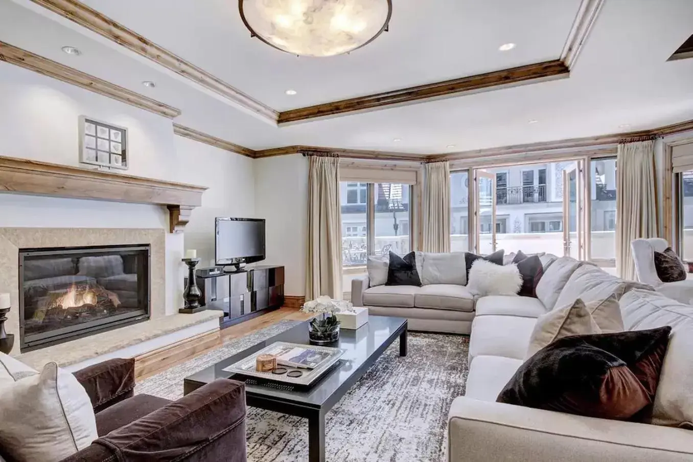 Living room, Seating Area in The Arrabelle at Vail Square, a RockResort