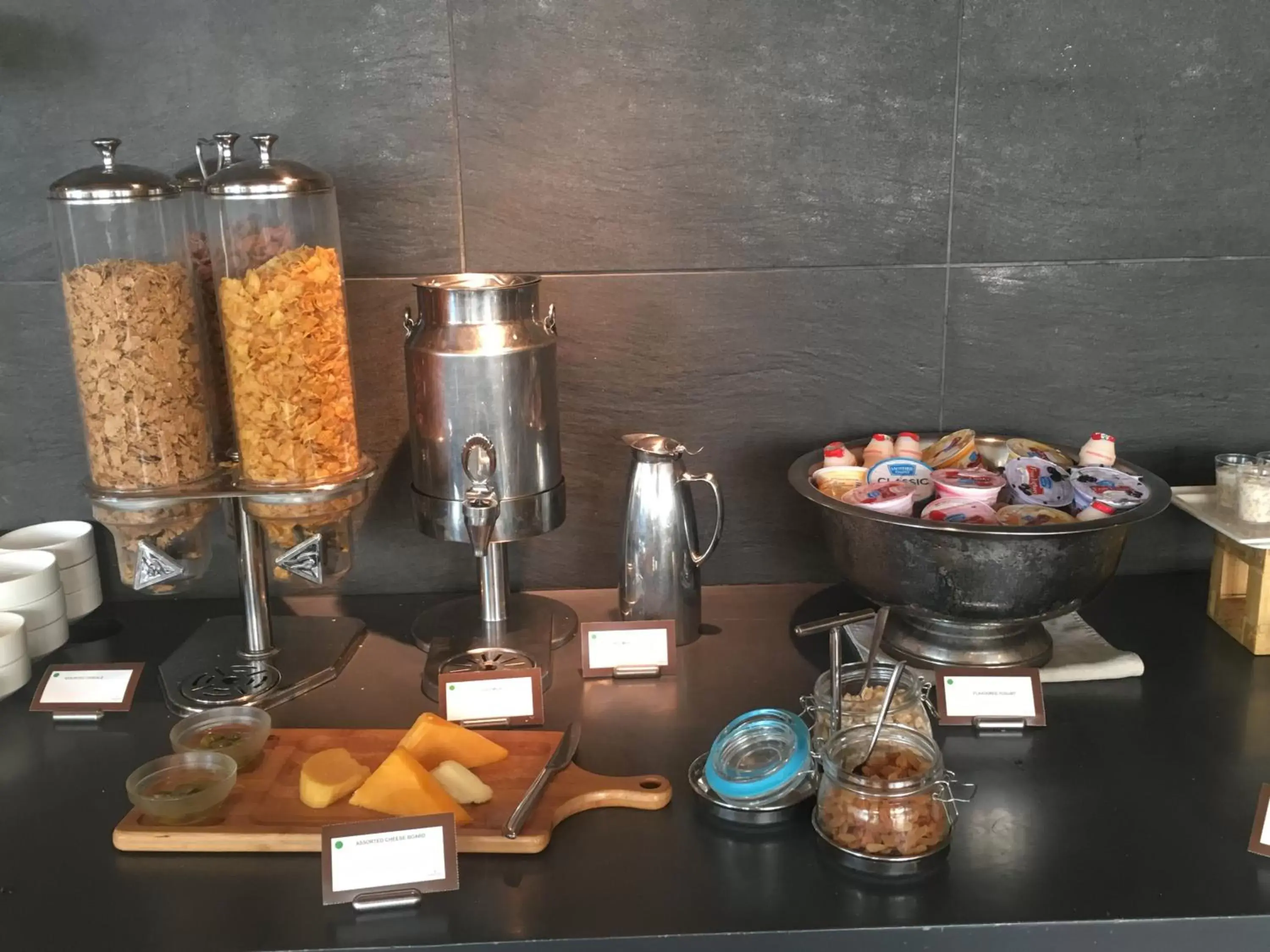 Buffet breakfast in Country Inn & Suites By Radisson Navi Mumbai