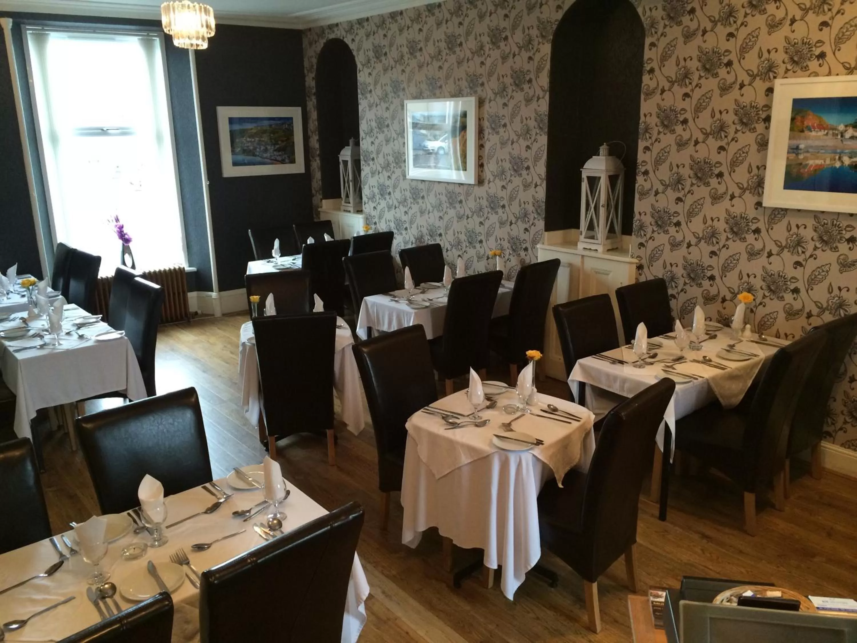 Dining area in The Davron Hotel