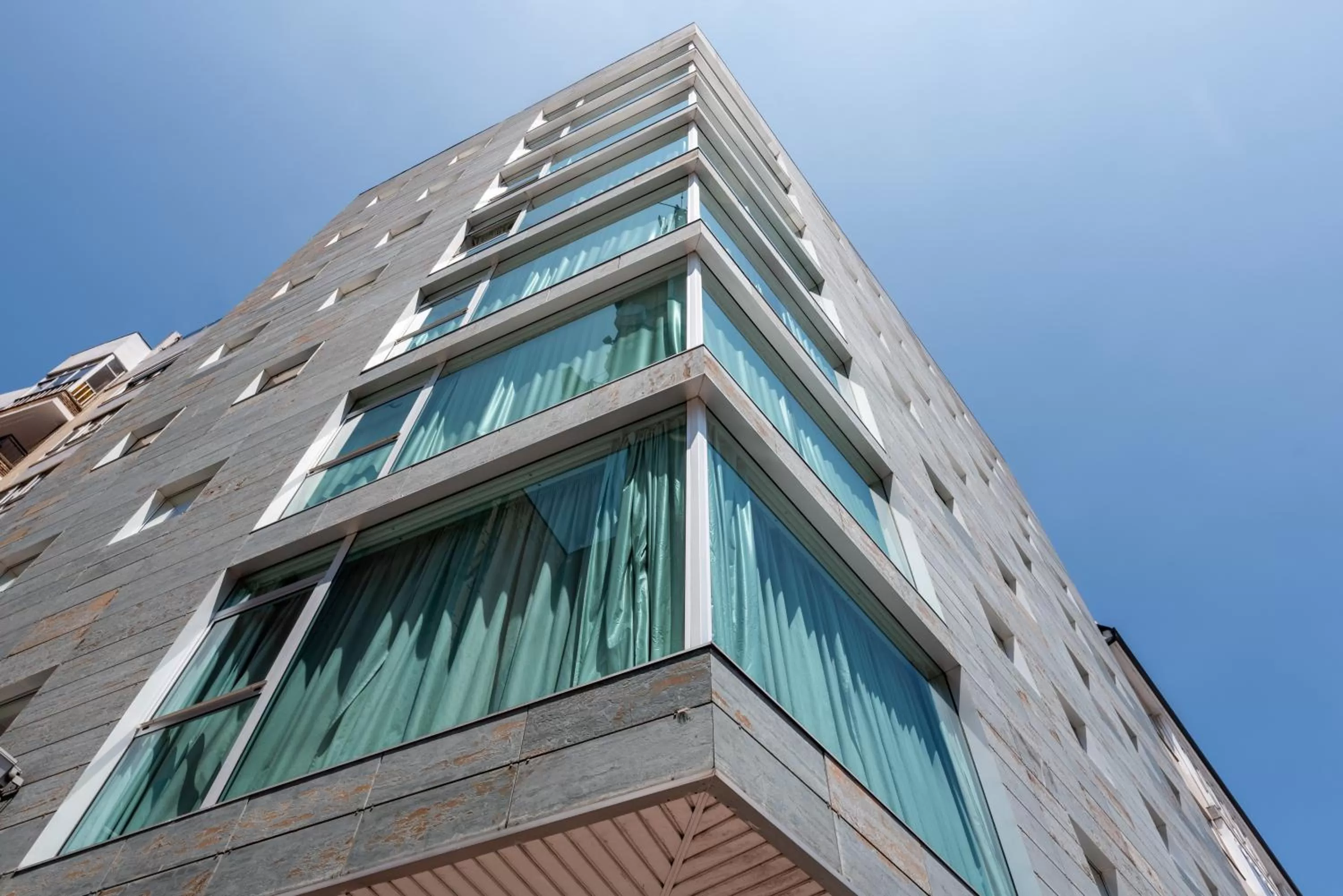 Property building in Exe Puerta San Pedro