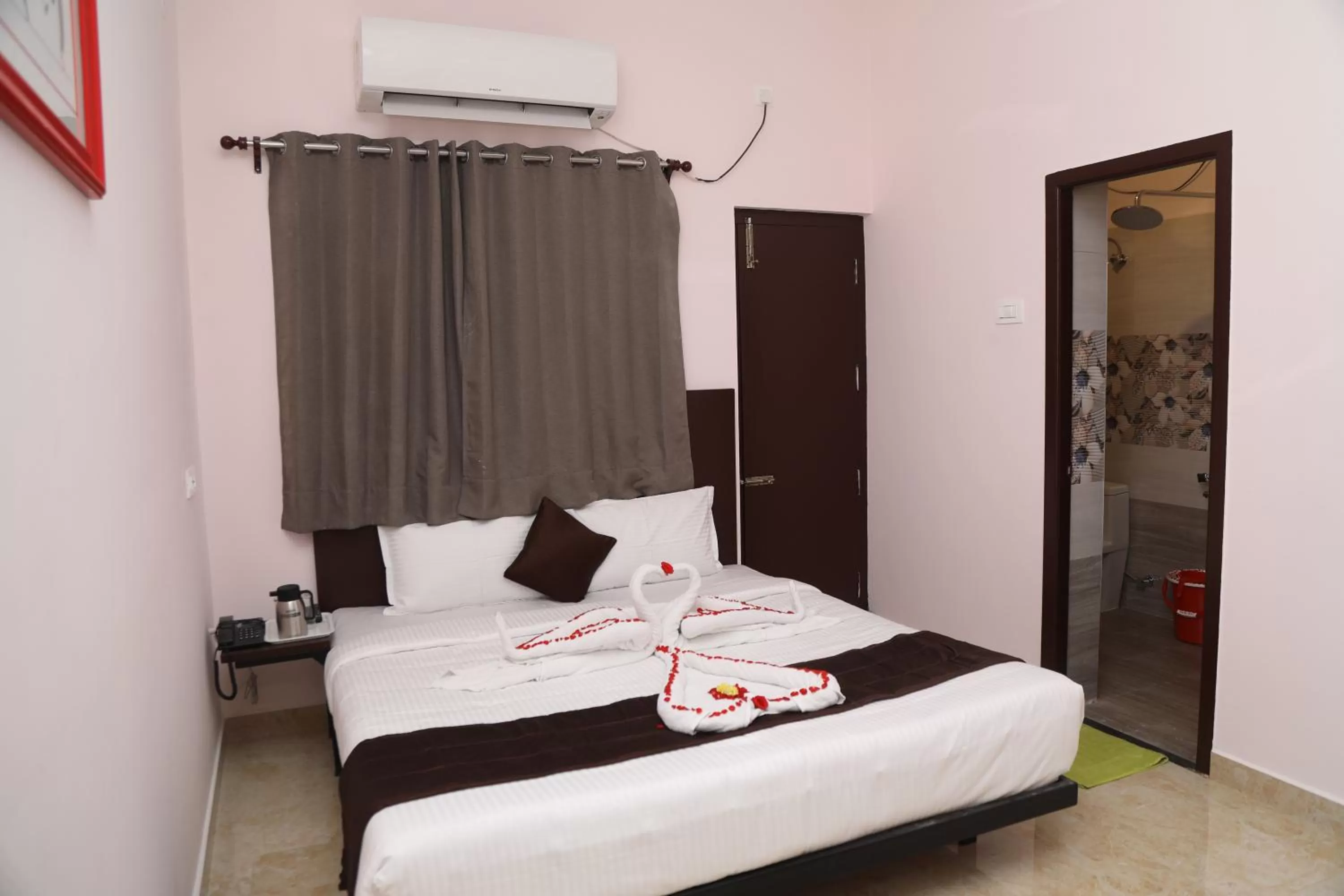 Bed in Hotel RK - Temple Stay