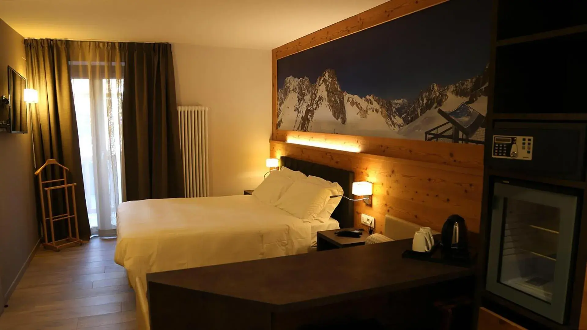 Photo of the whole room, Bed in Dada Mountain Hotel