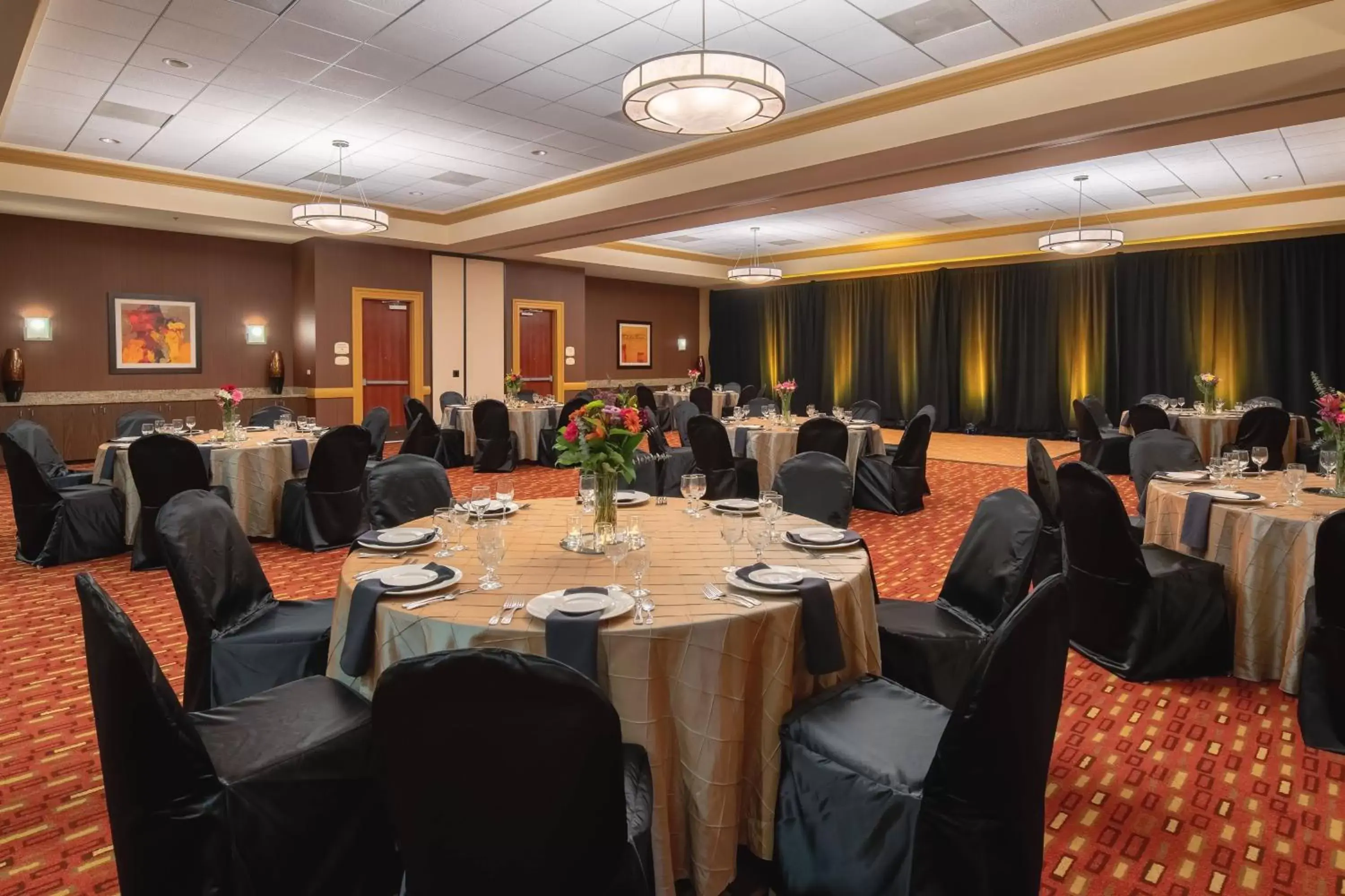 Meeting/conference room, Restaurant/Places to Eat in Courtyard by Marriott Sacramento Cal Expo