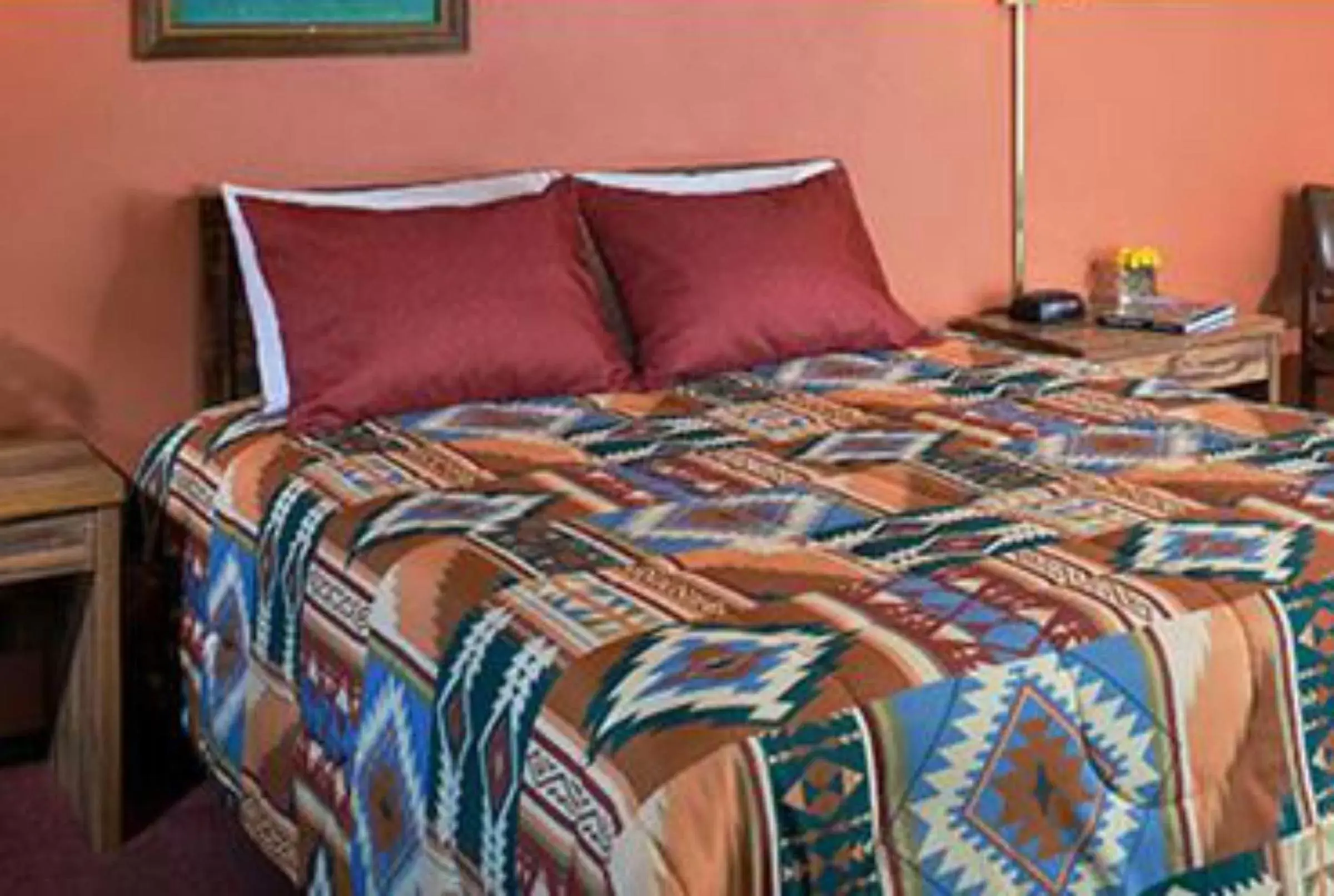 Queen Room in Branding Iron Motel Queen Room in Branding Iron Motel