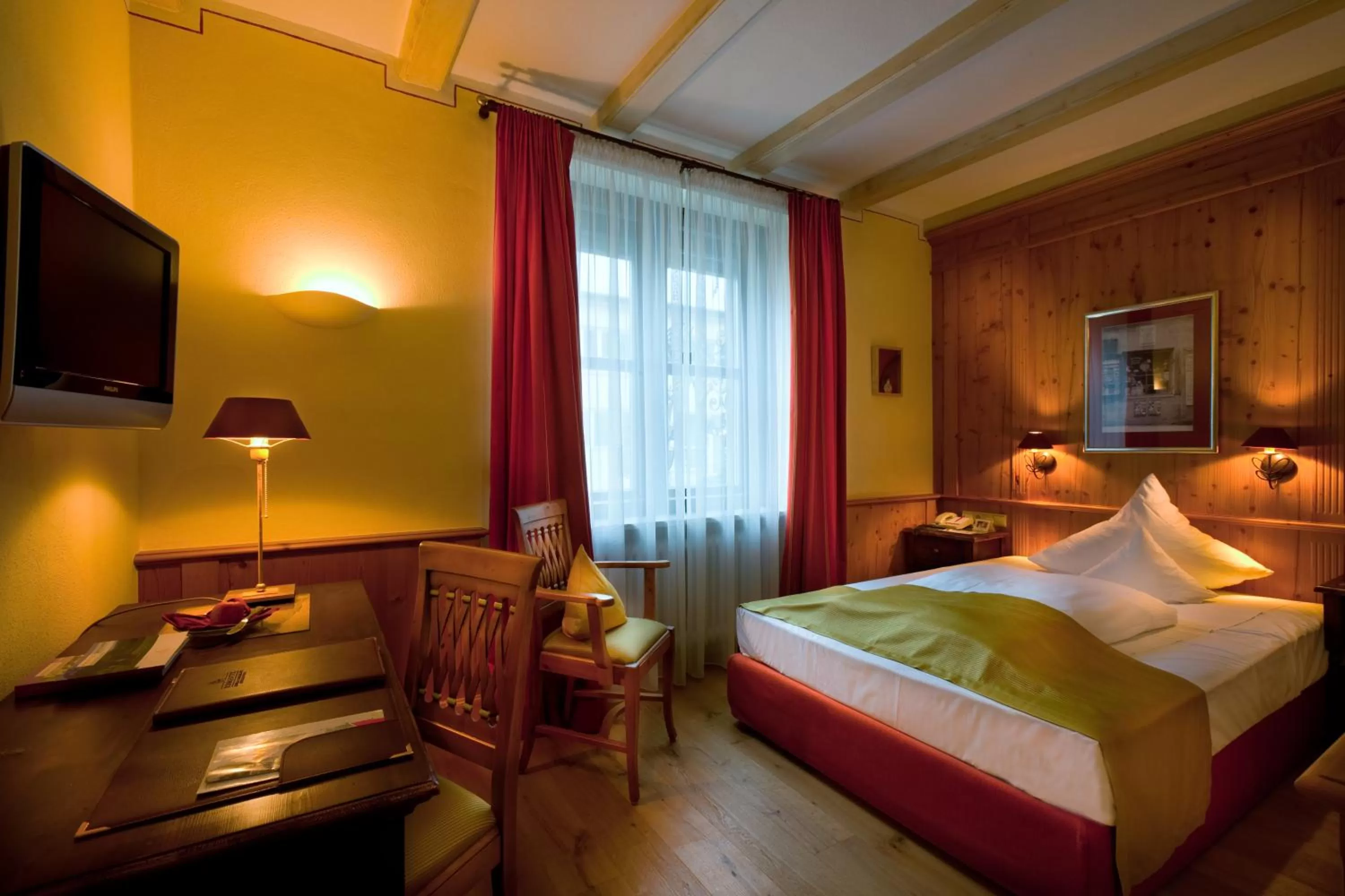 Photo of the whole room, Bed in Simones Hotel Fürstenhof