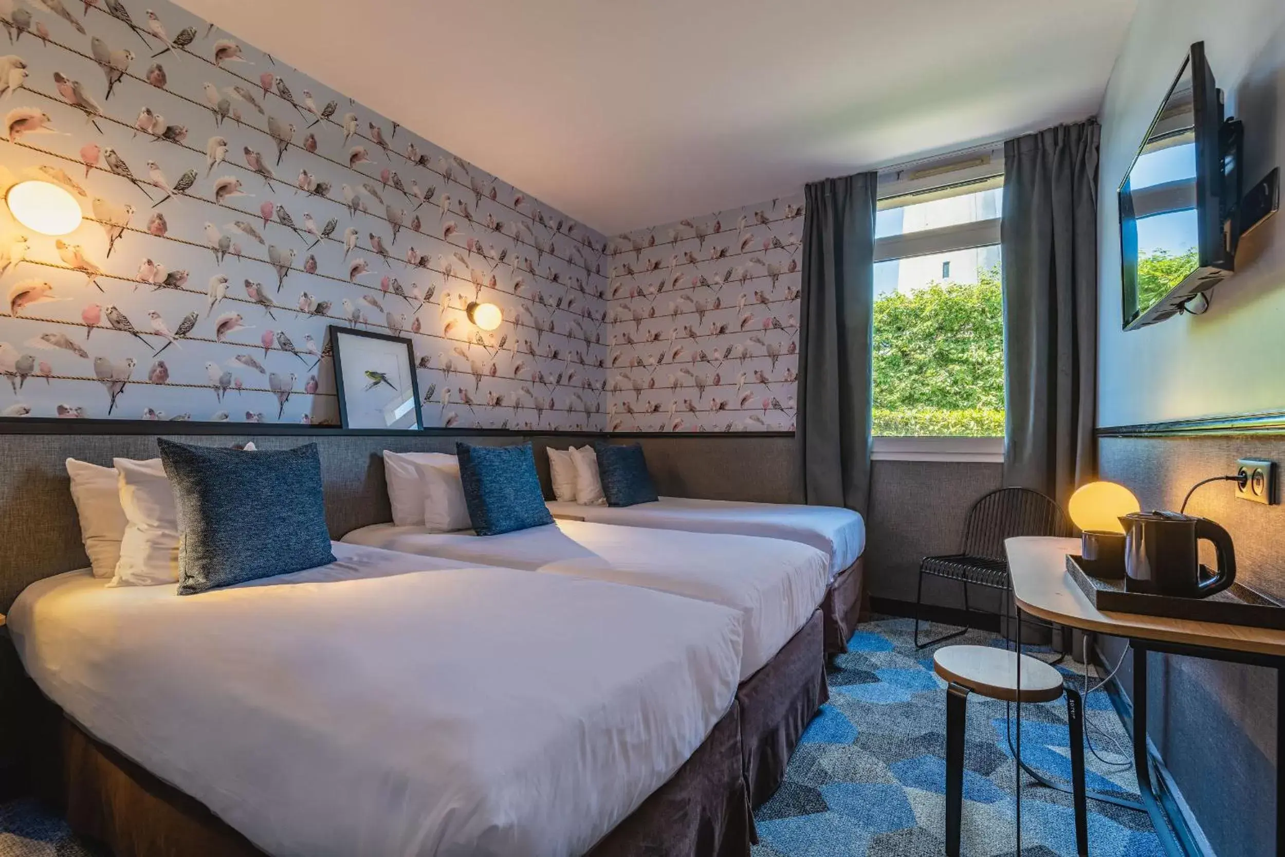 Bedroom, Bed in Best Western Hôtel Grand Parc Marne La Vallée
