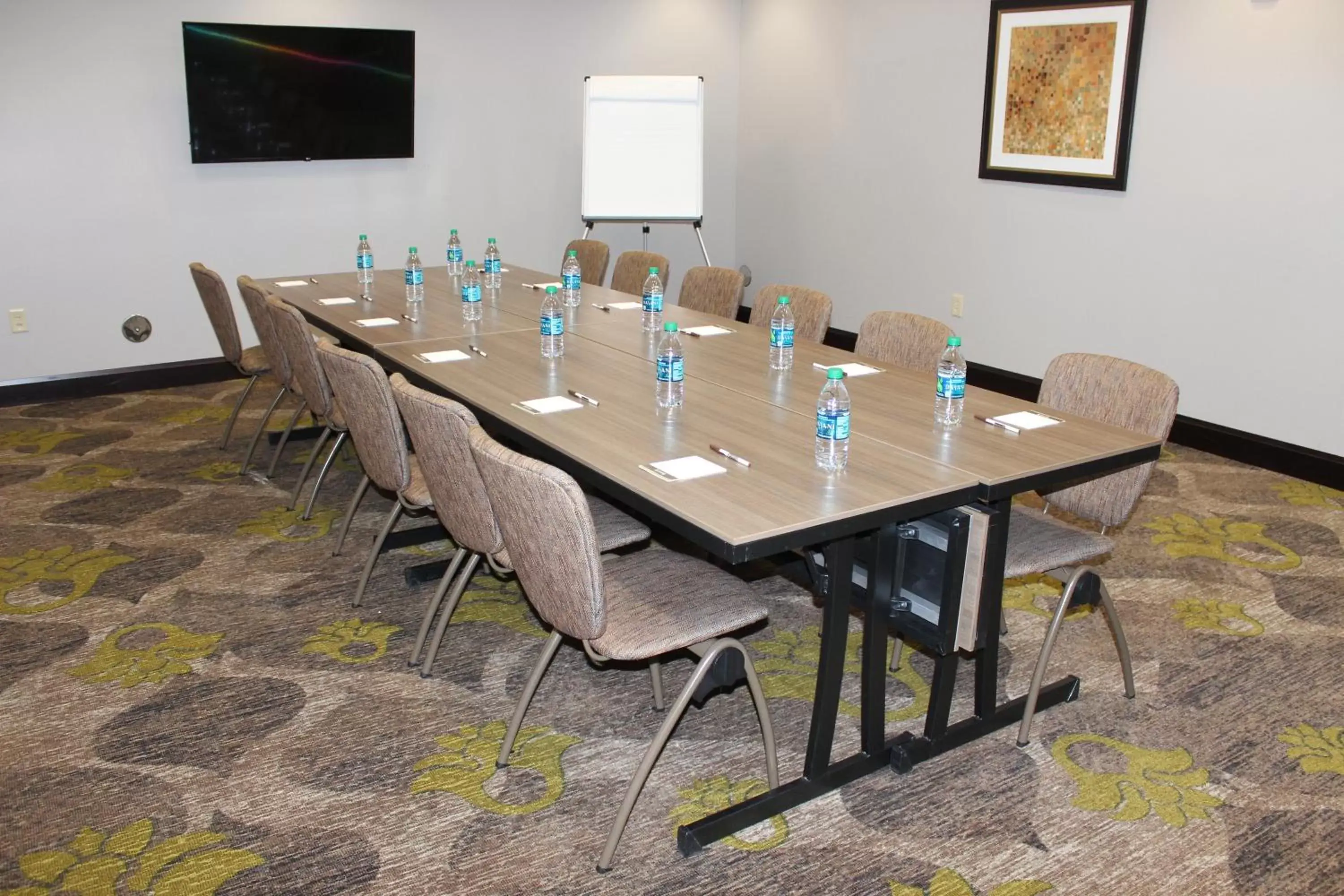 Meeting/conference room in Staybridge Suites Miamisburg, an IHG Hotel