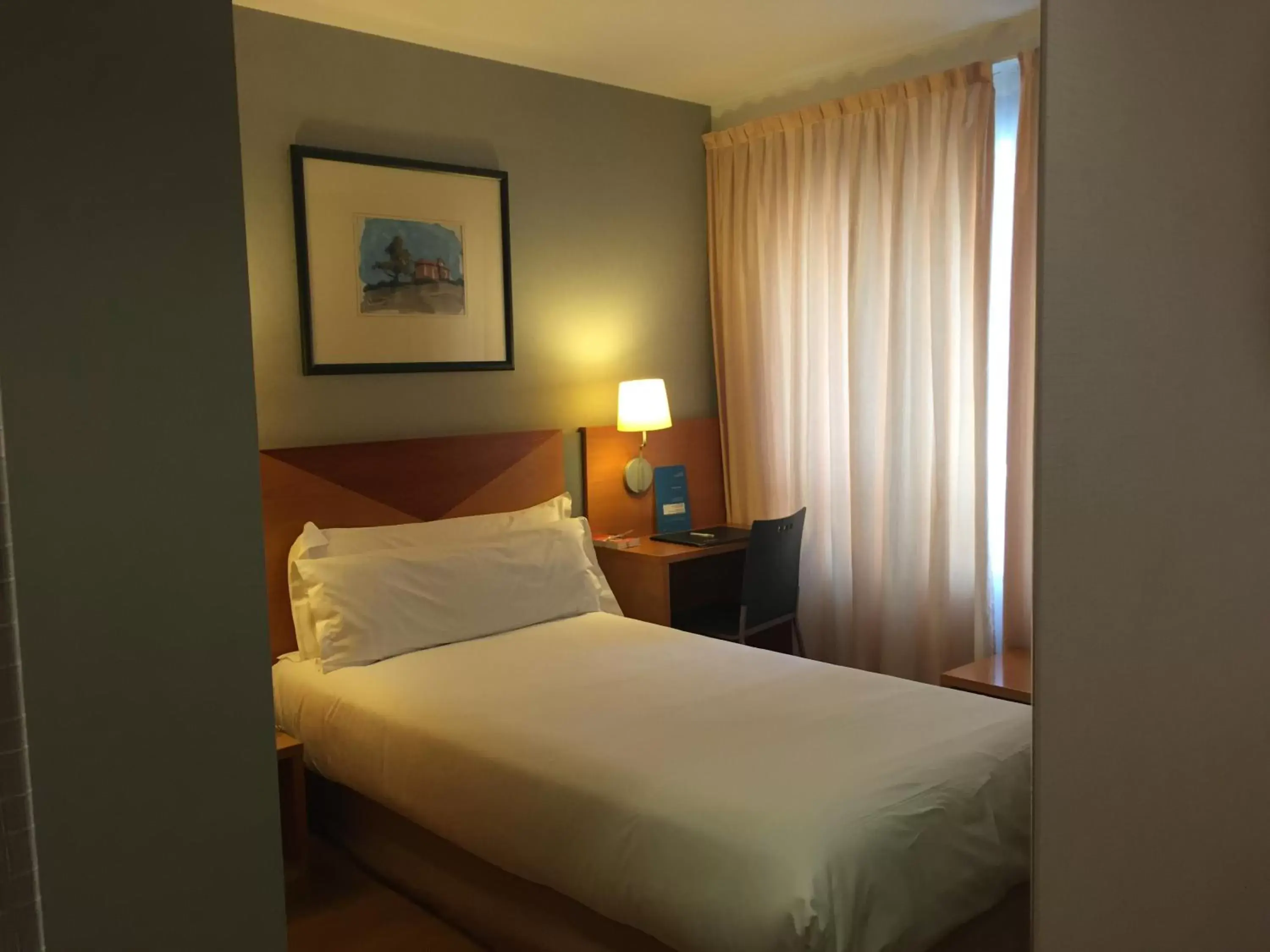Bedroom, Bed in Oca Villa de Avilés Hotel