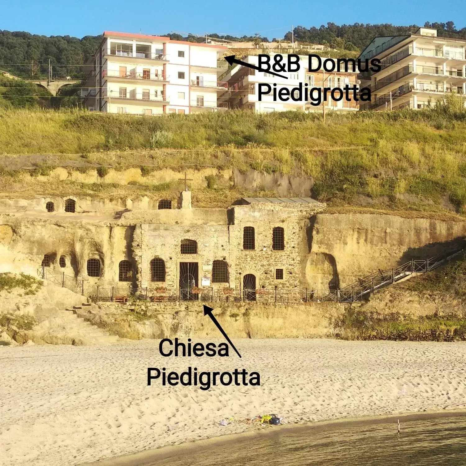 Property building in B&B Domus Piedigrotta