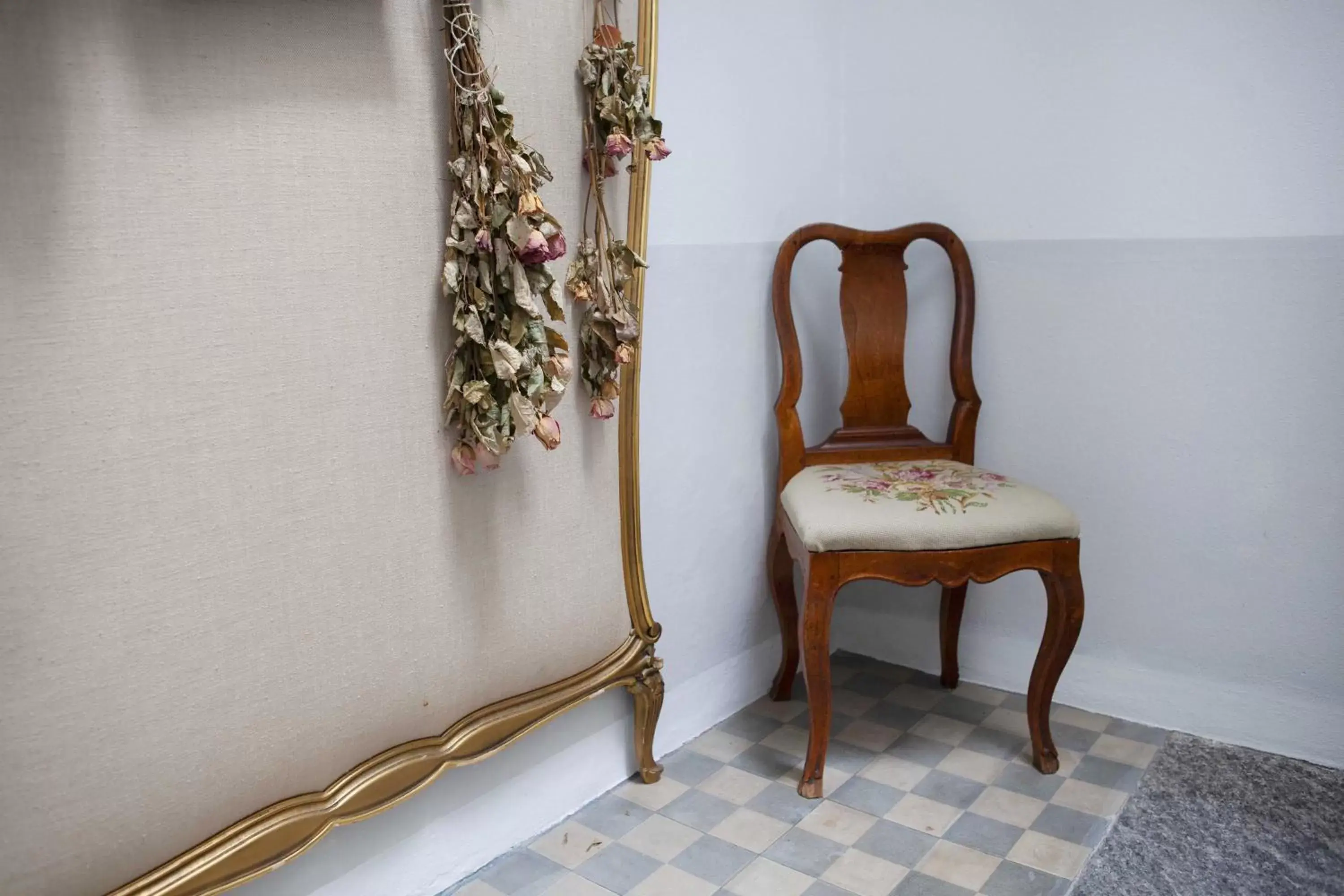 Decorative detail, Seating Area in Caffè dell'Arte Boutique Rooms