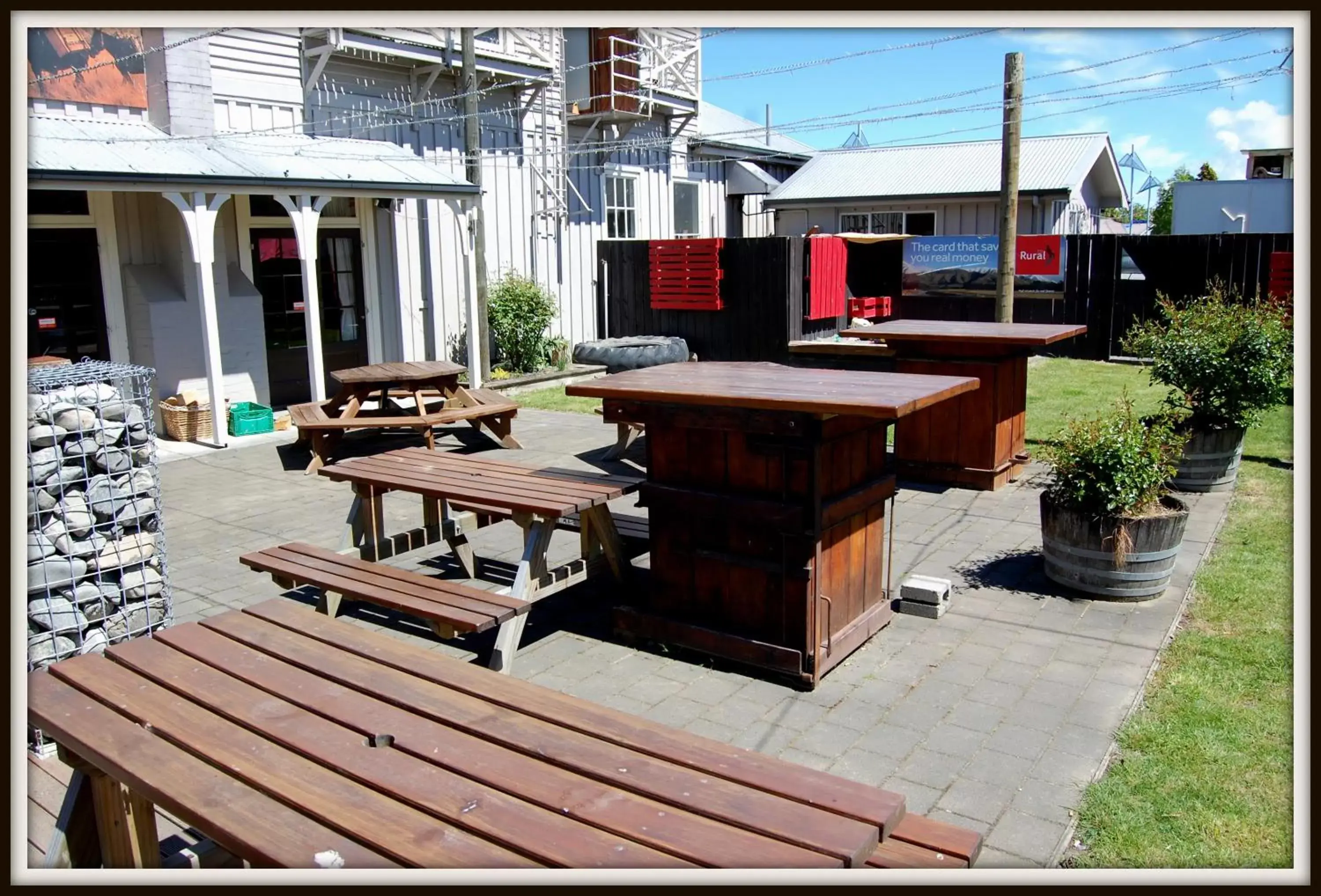 Garden, BBQ Facilities in The Brown Pub