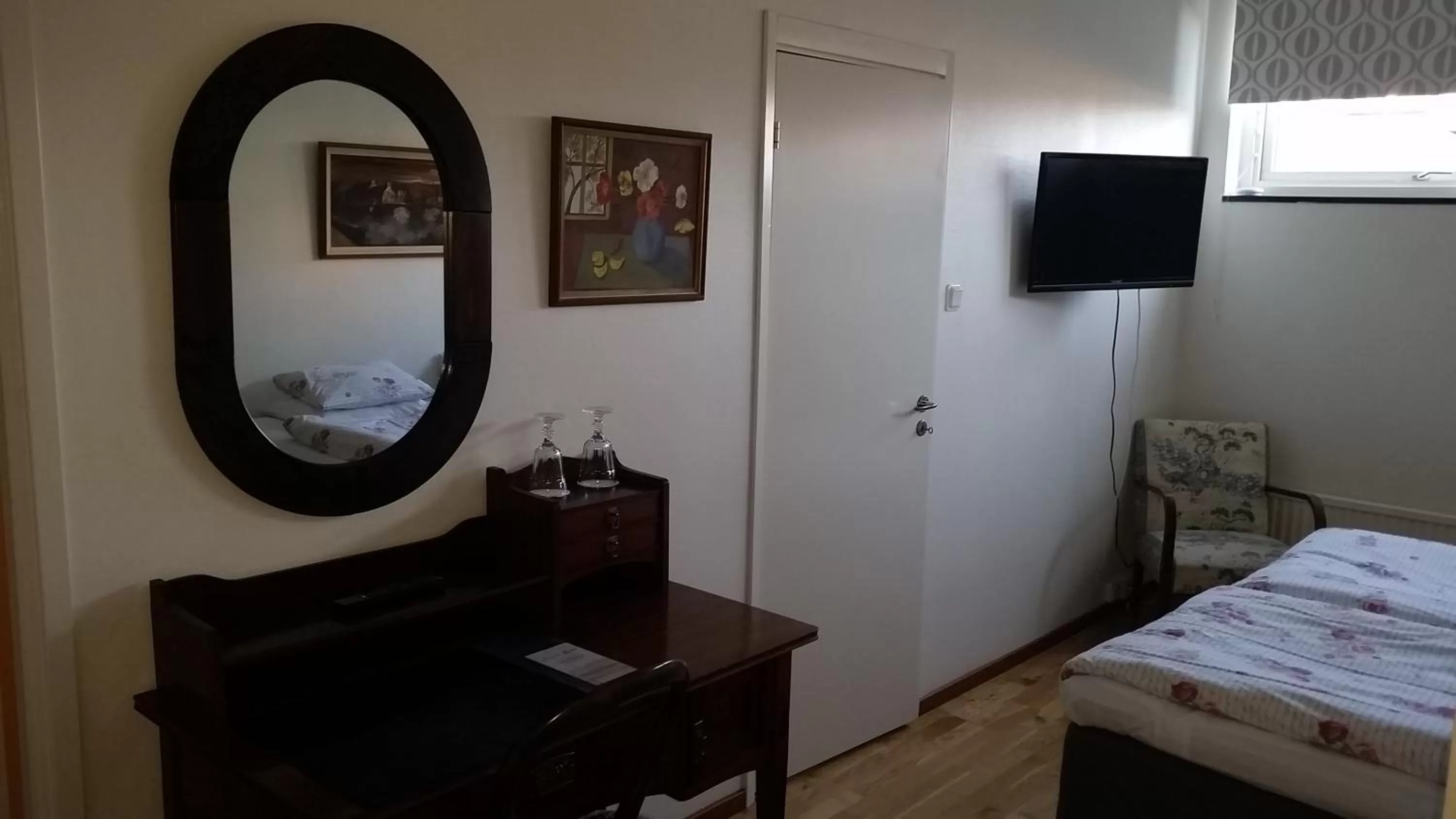 Photo of the whole room in Hotell Bode