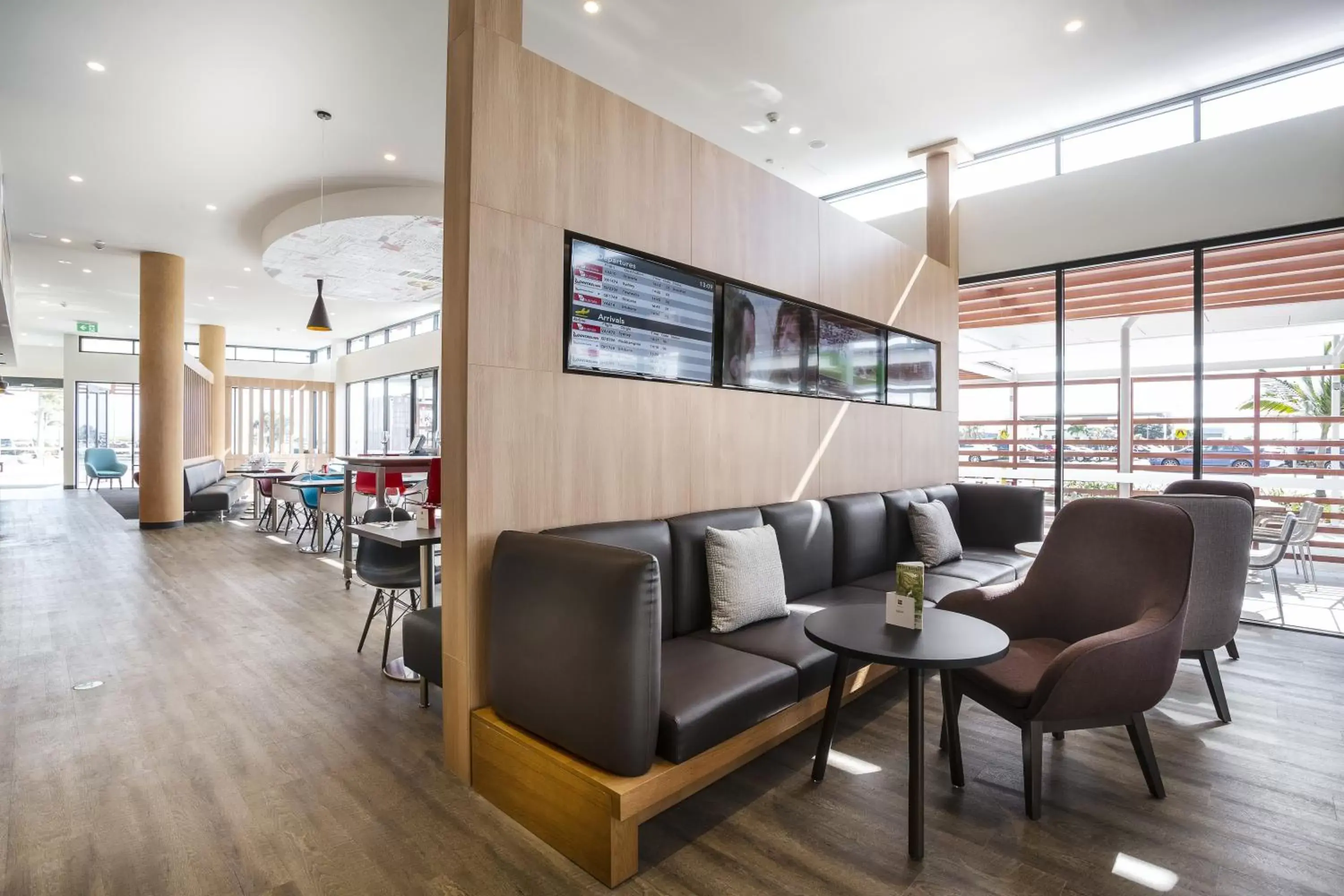 Lounge or bar in Ibis Mackay