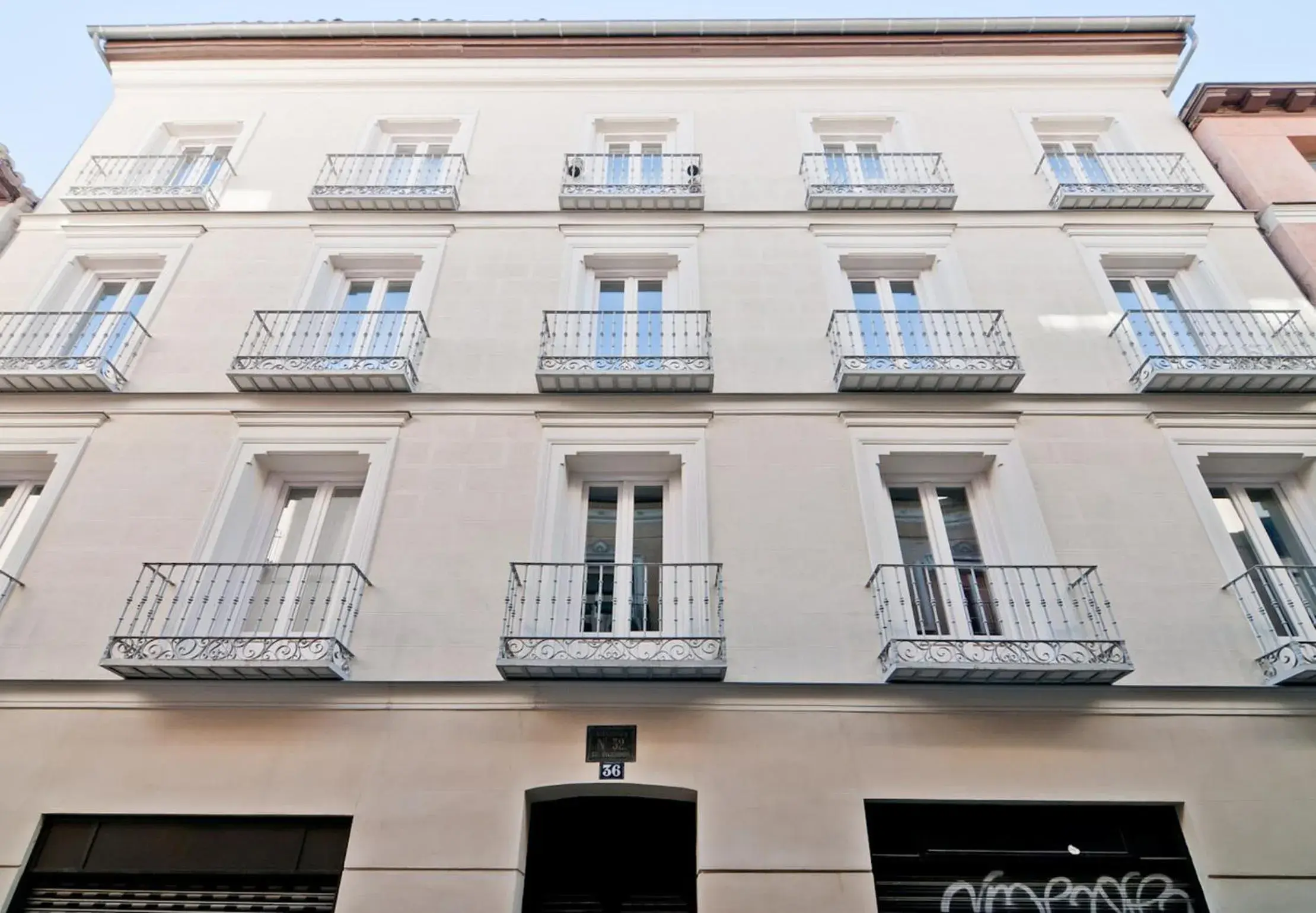 Facade/entrance, Property Building in SmartRental Madrid Atocha