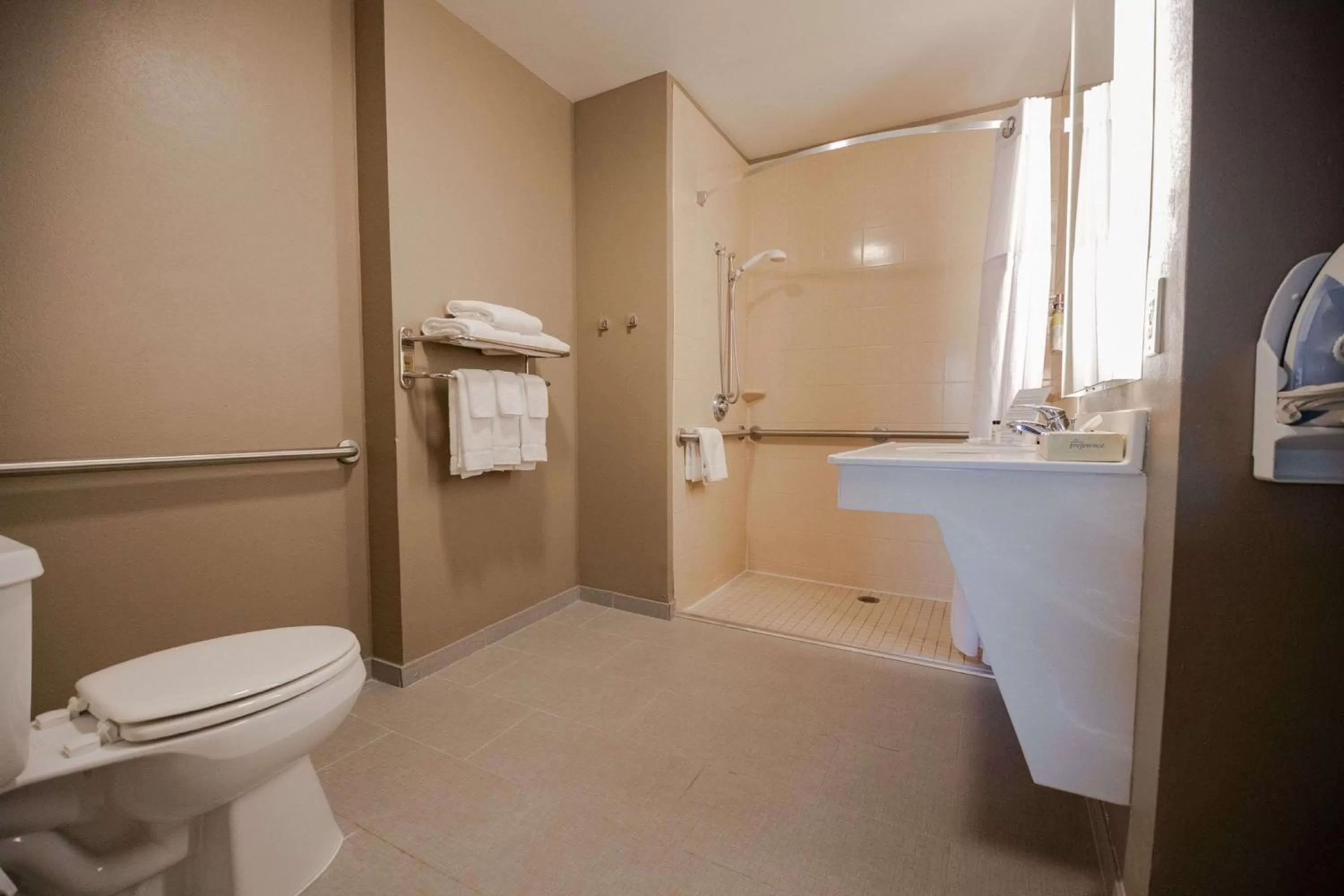 Bathroom in Sonesta ES Suites Baton Rouge University at Southgate