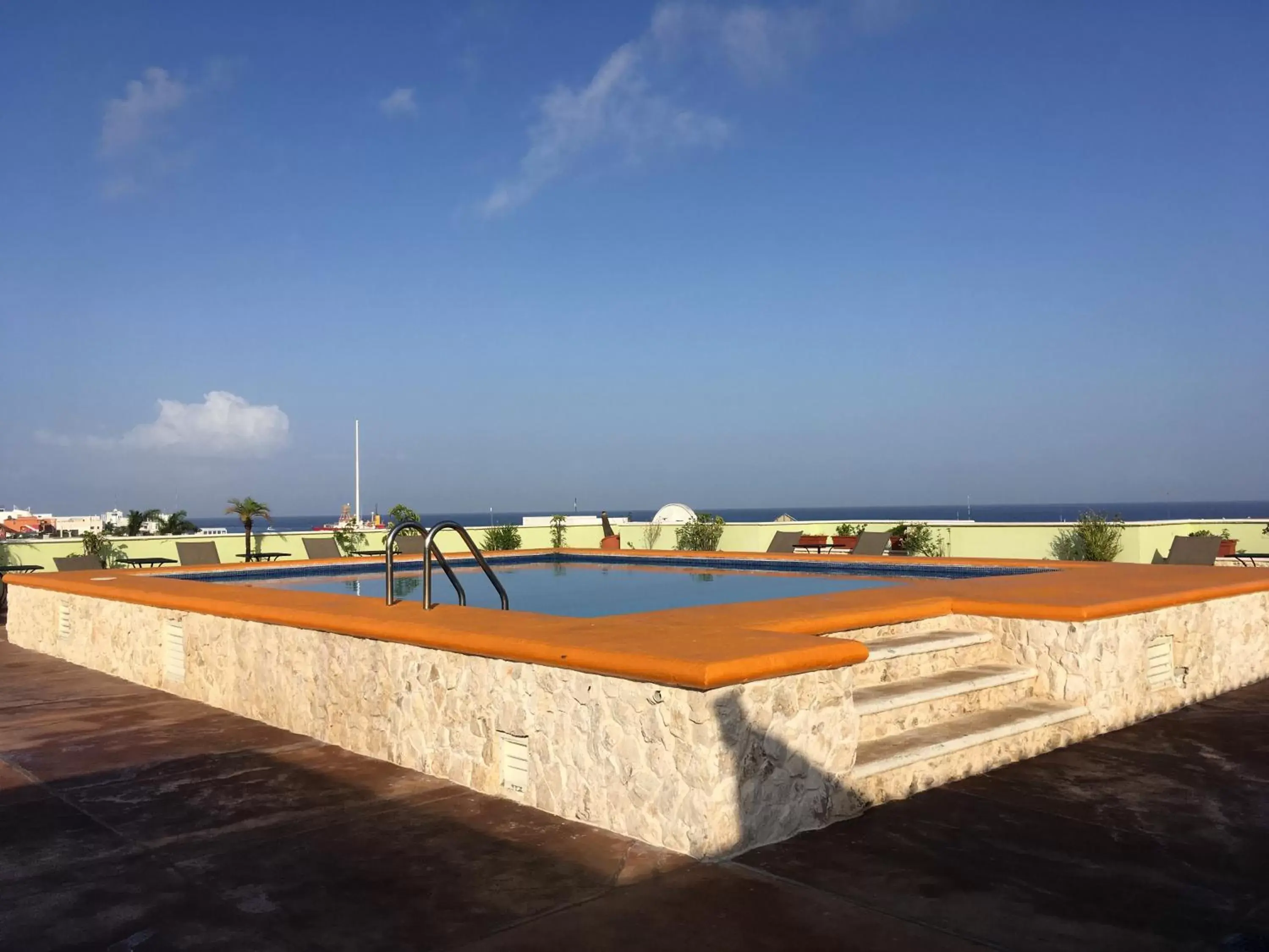 Swimming Pool in Hotel Plaza Cozumel