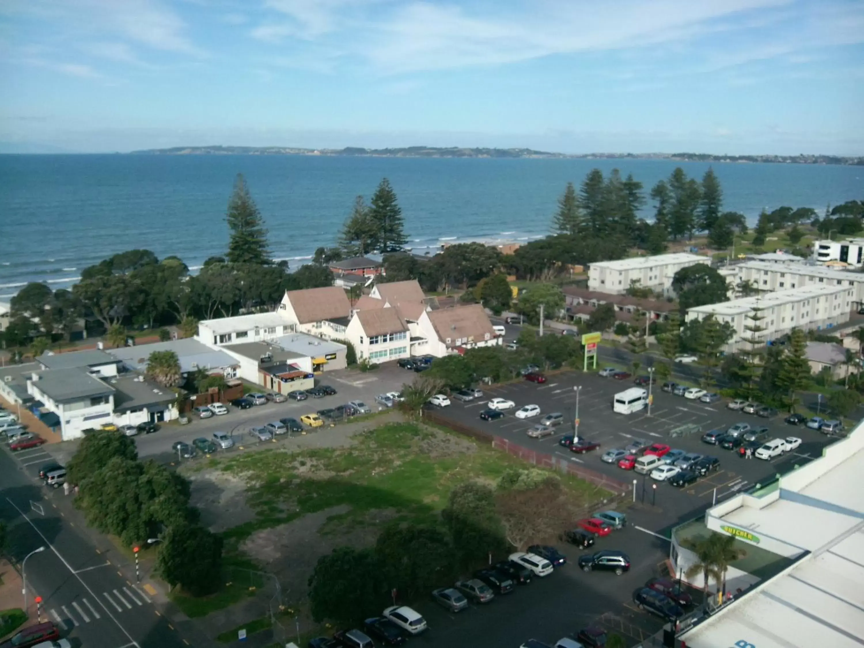 Day, Bird's-eye View in Ramada Suites by Wyndham Nautilus Orewa