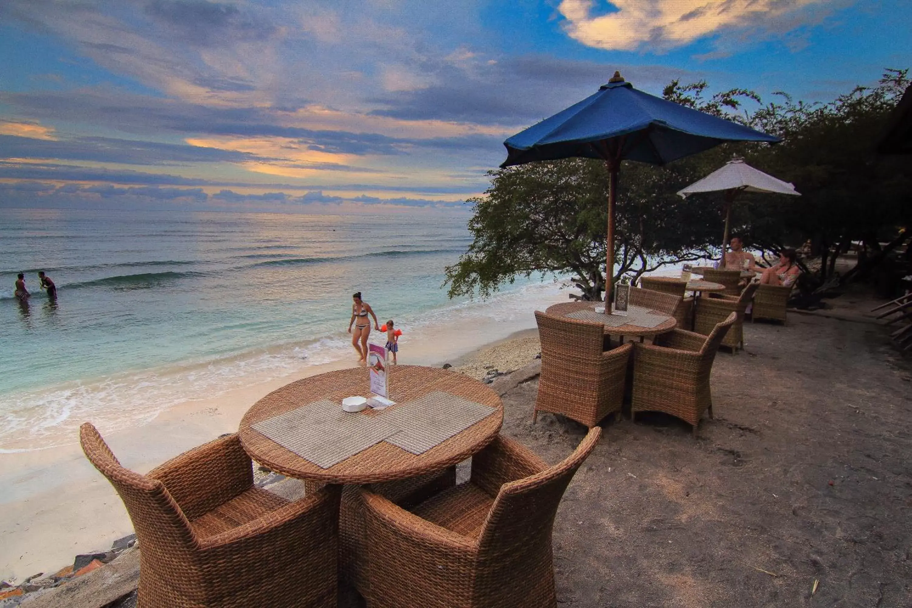 Beach in Jambuluwuk Oceano Gili Trawangan