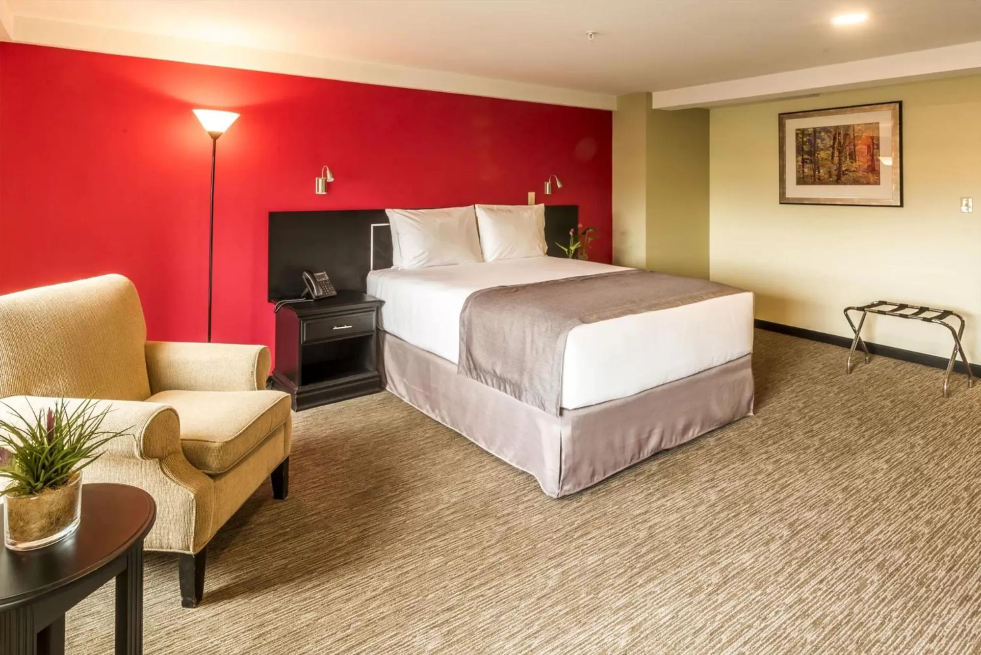 Bed in Urban Green Hotel & Suites