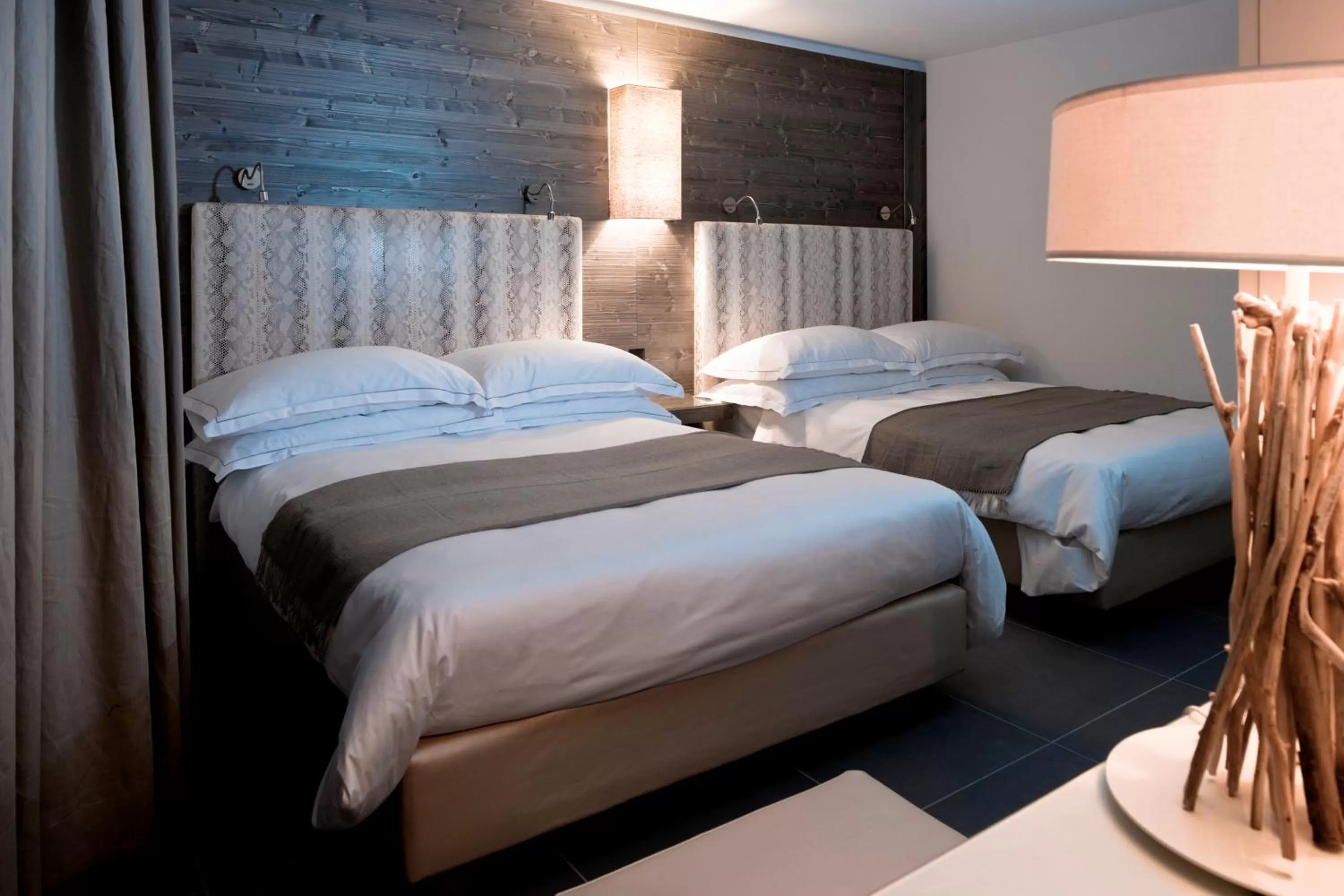 Photo of the whole room, Room Photo in Morosani Fiftyone - the room only Hotel