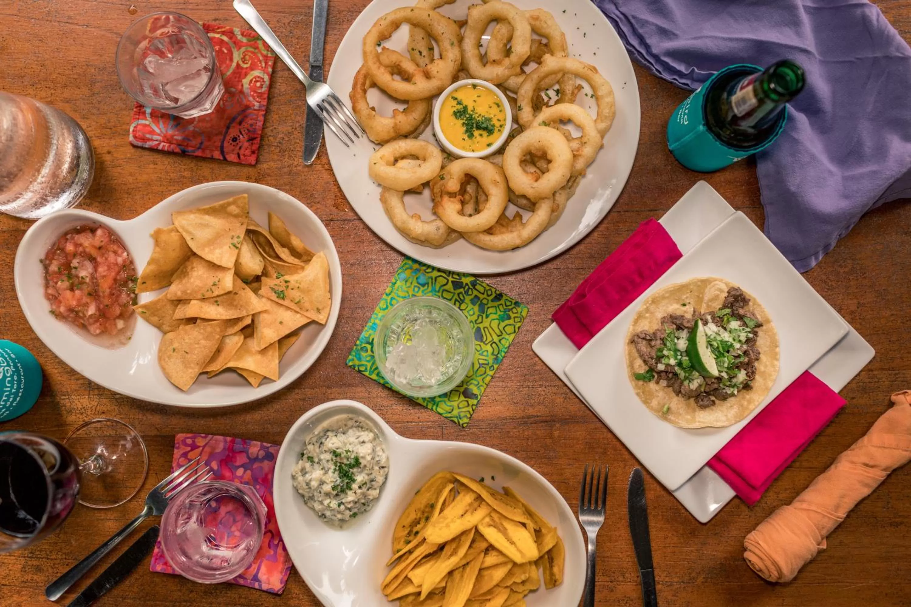 Restaurant/places to eat in The Hummingbird