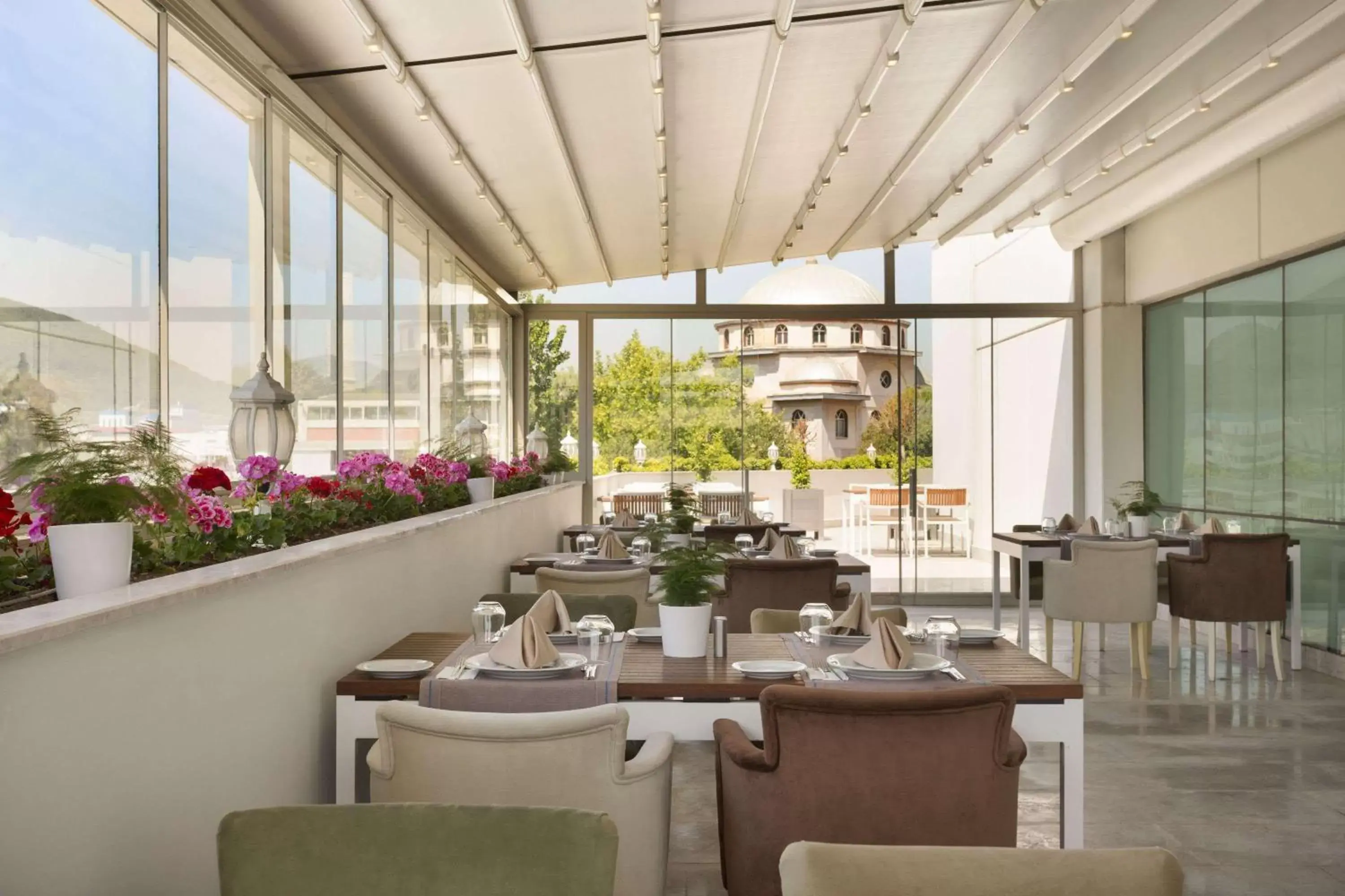 Restaurant/places to eat in Ramada Hotel & Suites by Wyndham Izmir Kemalpasa Restaurant/places to eat in Ramada Hotel & Suites by Wyndham Izmir Kemalpasa