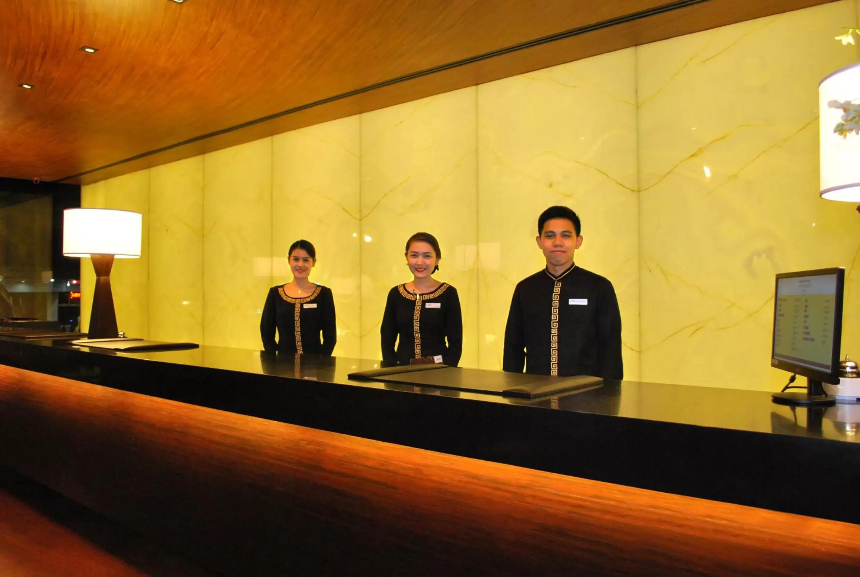 Lobby or reception, Staff in City Garden Grand Hotel